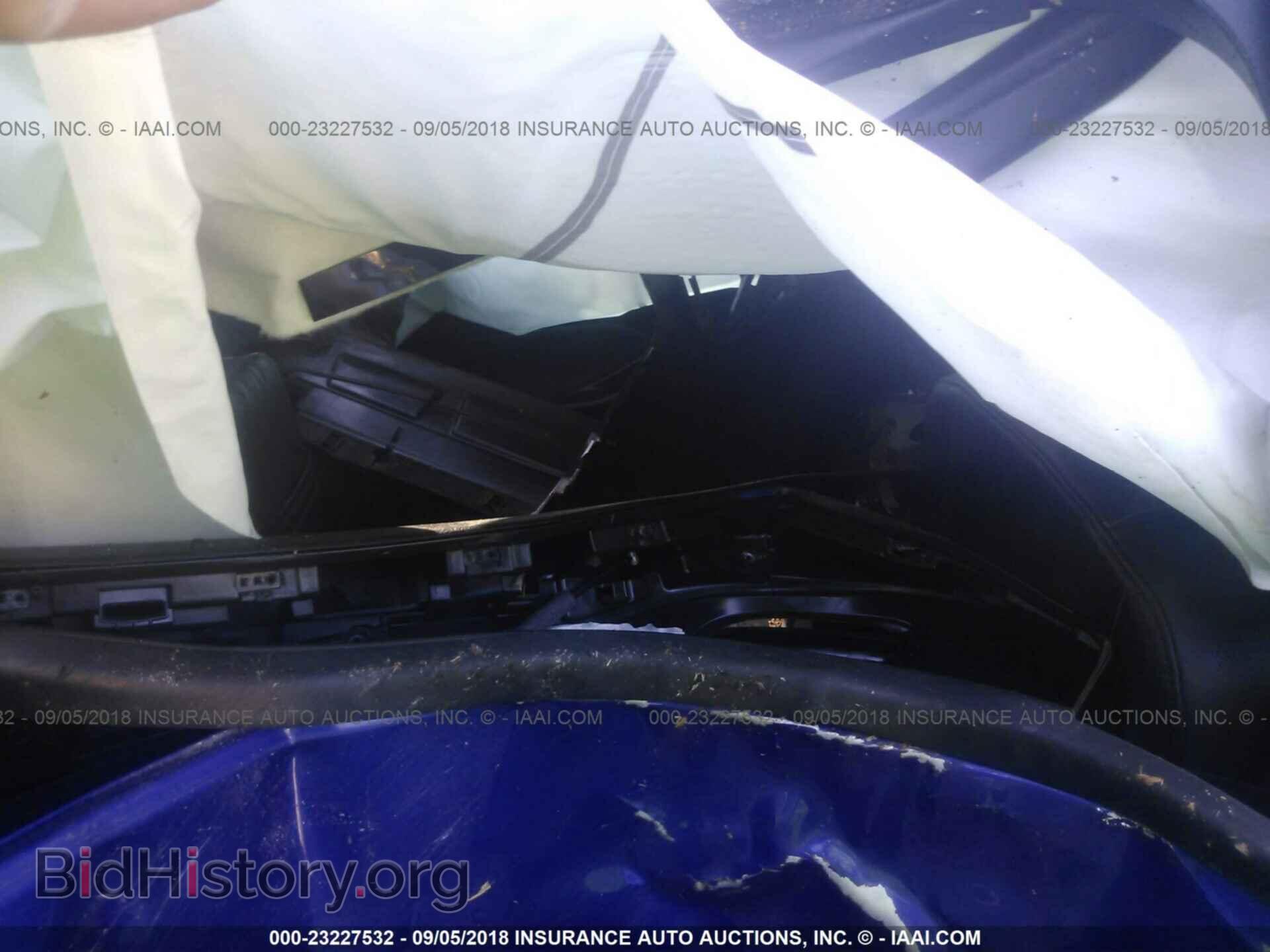2015 Ford Focus - VIN: 1FADP3F22FL333742 - Photo 8