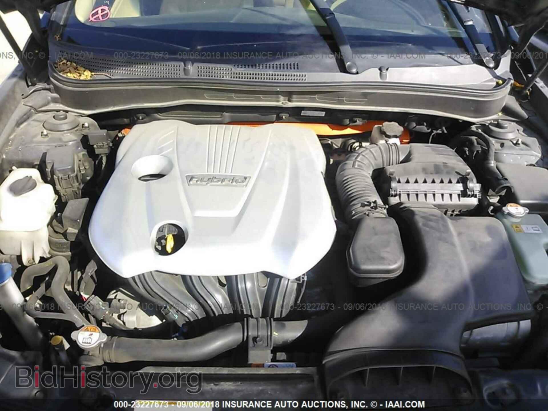 2012 Hyundai Sonata - VIN: KMHEC4A4XCA019512 - Photo 10