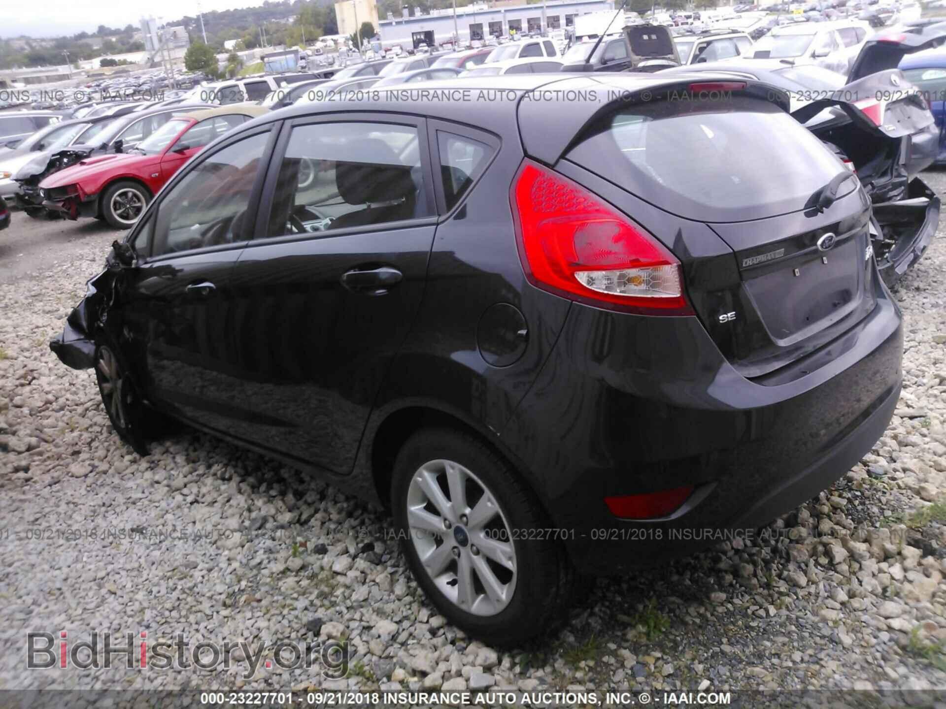 2013 Ford Fiesta - VIN: 3FADP4EJ5DM122724 - Photo 3