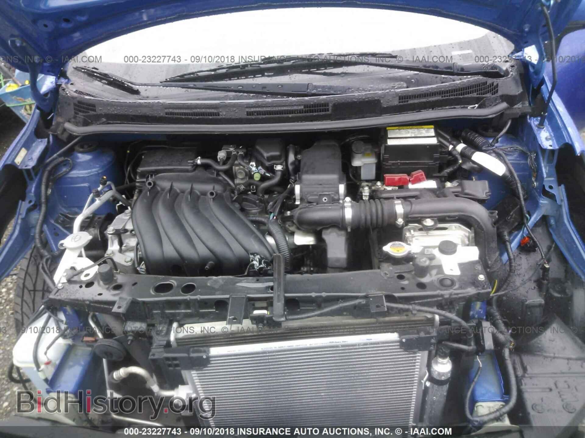 2014 Nissan Versa note - VIN: 3N1CE2CP1EL435576 - Photo 10