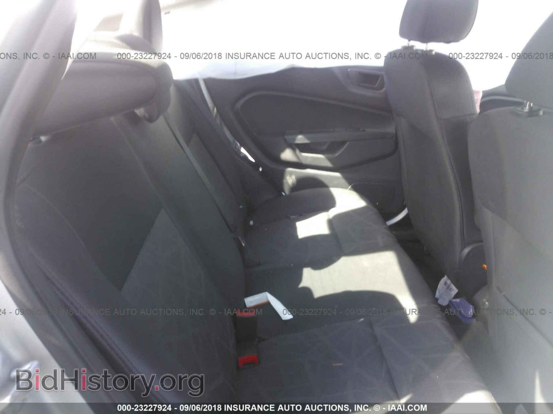 2012 Ford Fiesta - VIN: 3FADP4BJ8CM215224 - Фото 8