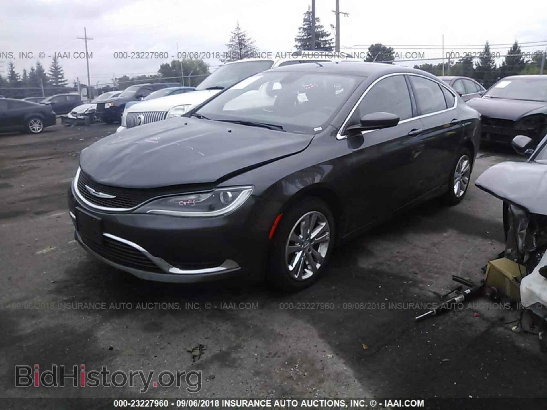2015 Chrysler 200 - VIN: 1C3CCCAB4FN677218 - Фото 2