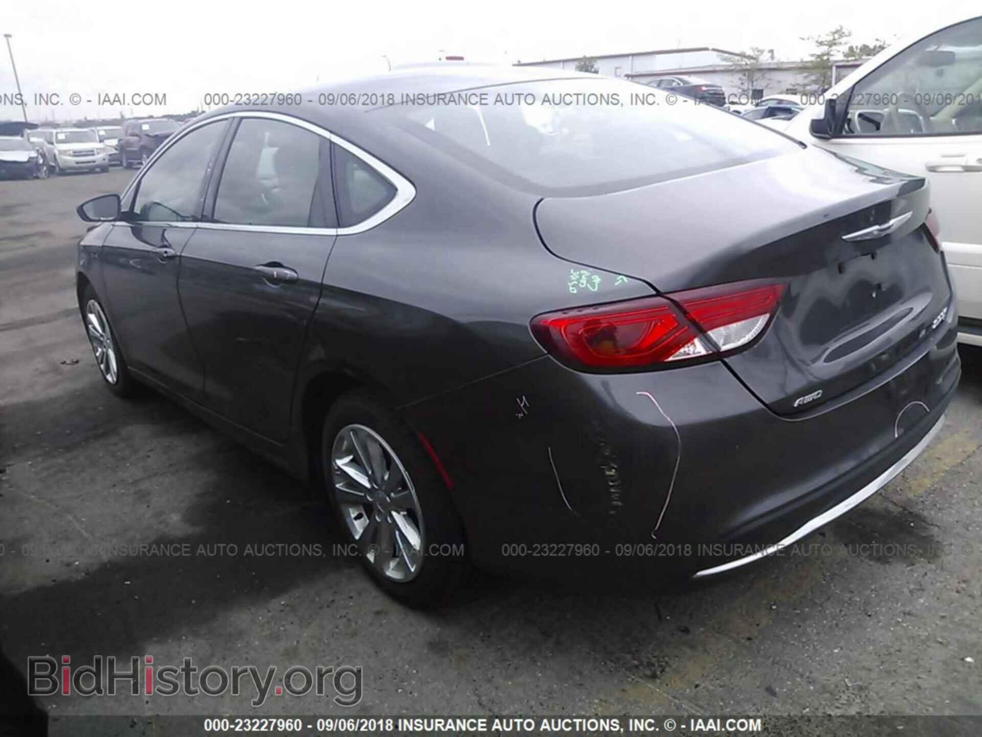 2015 Chrysler 200 - VIN: 1C3CCCAB4FN677218 - Фото 3