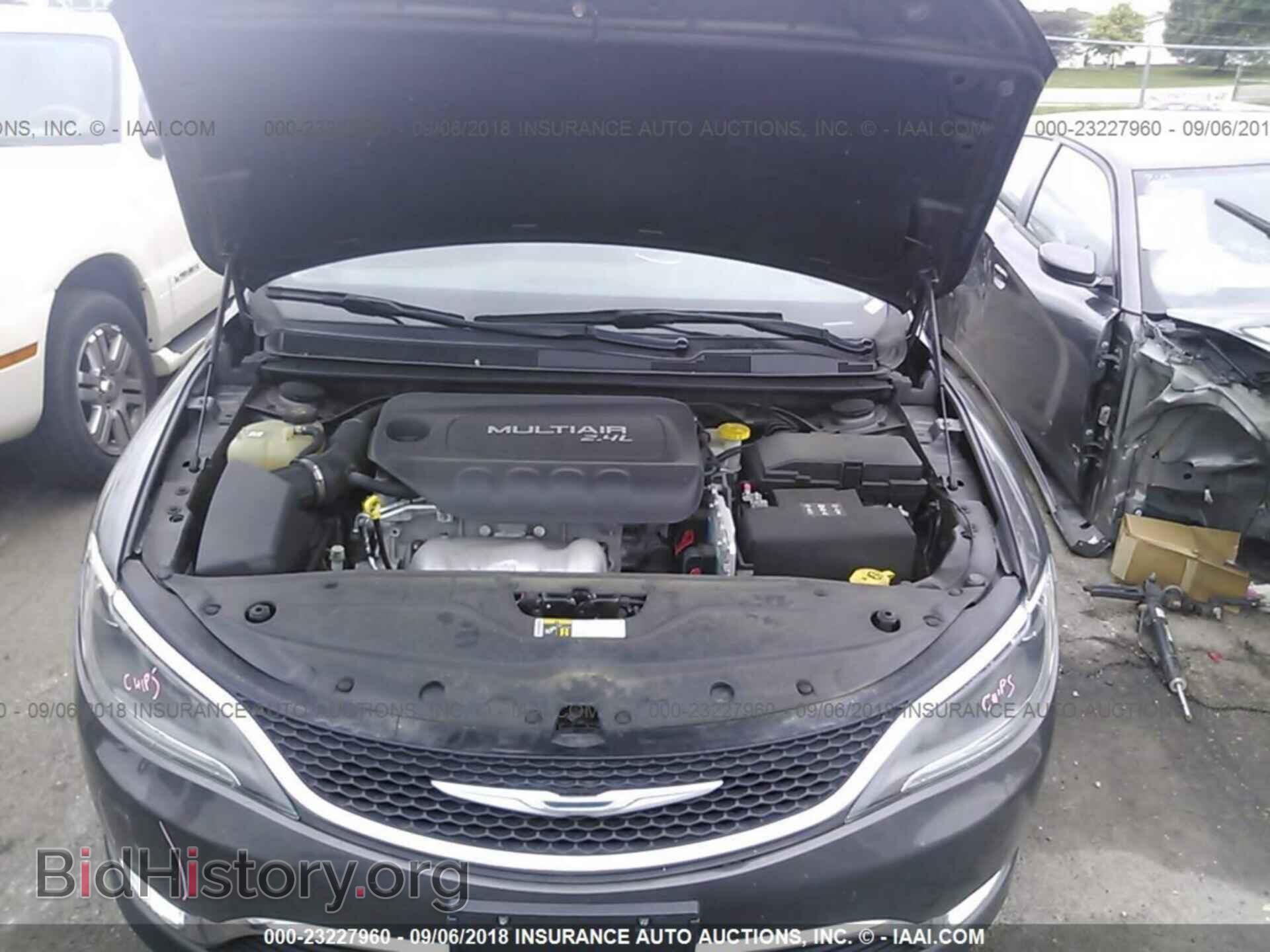 2015 Chrysler 200 - VIN: 1C3CCCAB4FN677218 - Фото 10