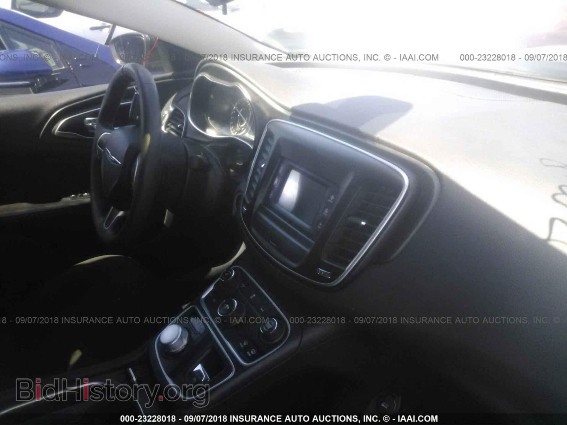 2015 Chrysler 200 - VIN: 1C3CCCABXFN699188 - Фото 5