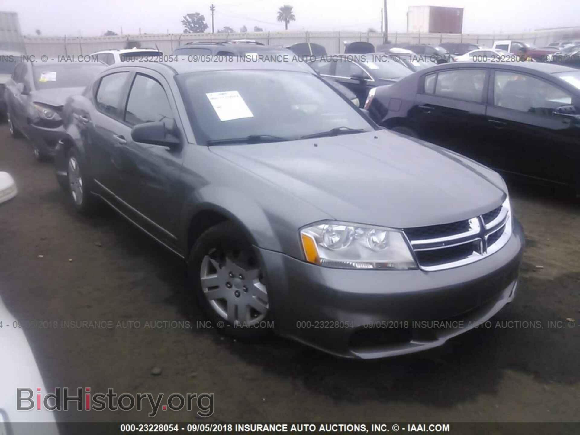 Photo 1C3CDZAG9CN327767 - Dodge Avenger 2012