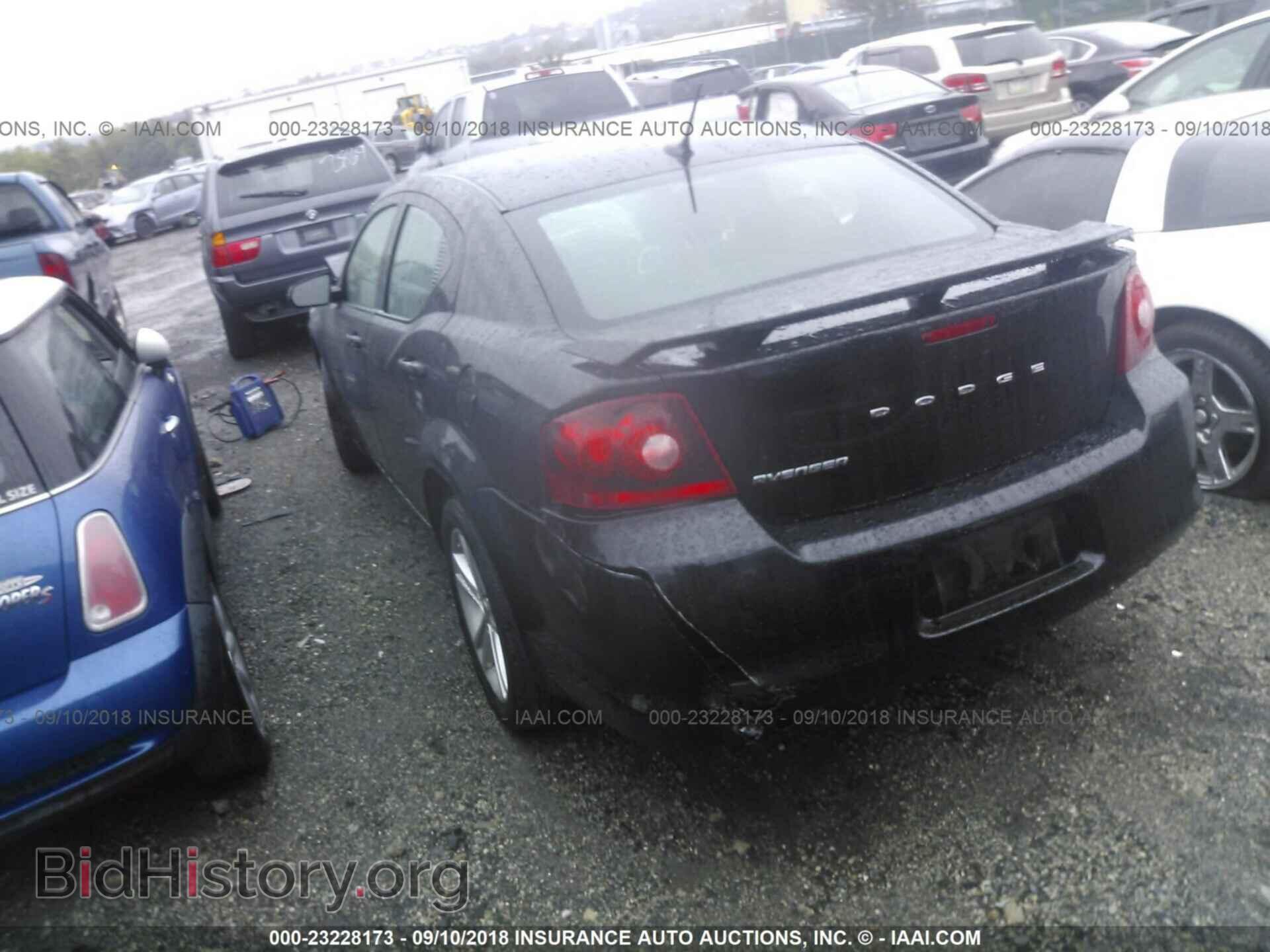 2014 Dodge Avenger - VIN: 1C3CDZAG7EN116571 - Photo 3