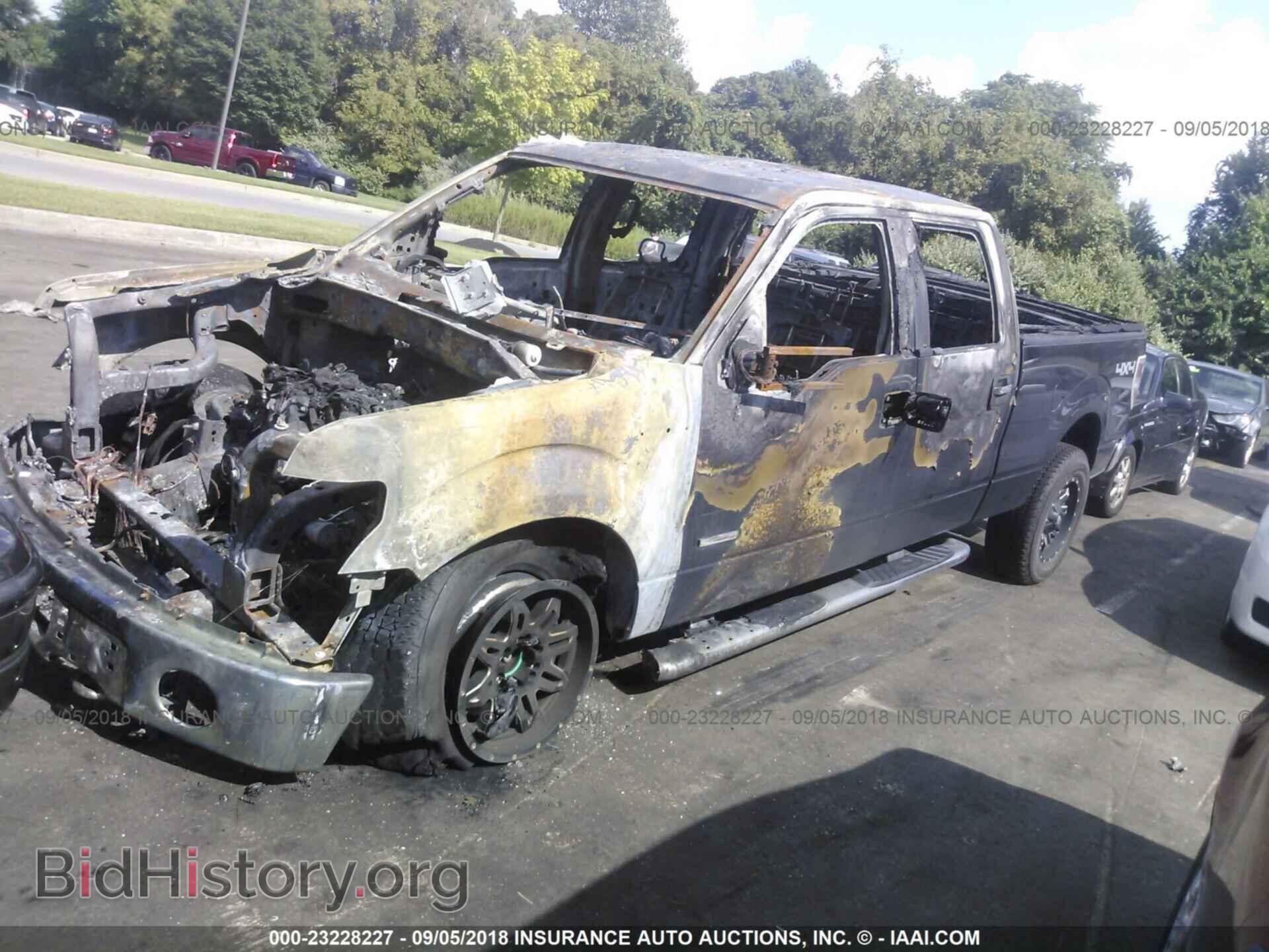 2013 Ford F150 - VIN: 1FTFW1ET0DFA25758 - Фото 2