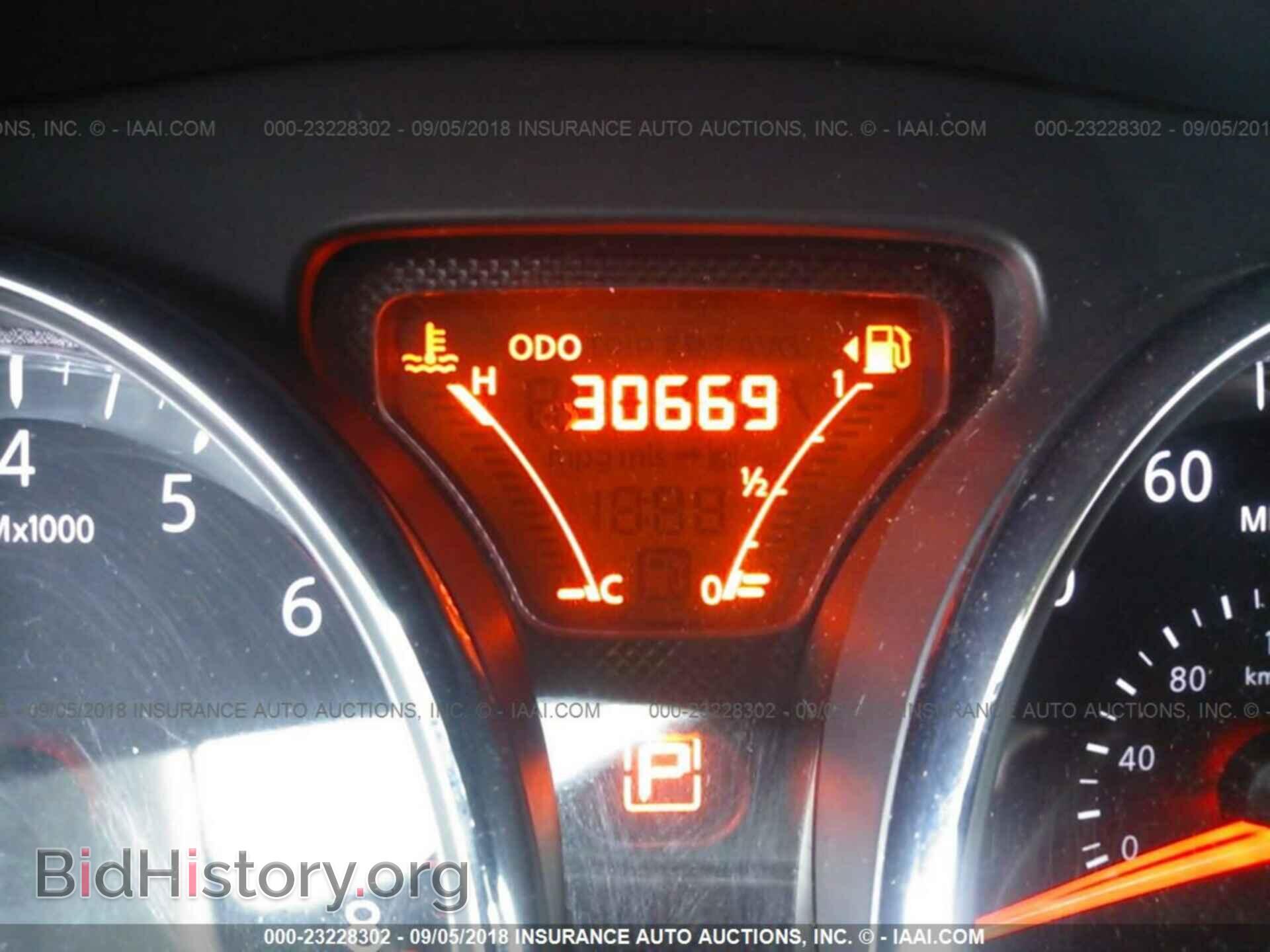 2015 Nissan Versa note - VIN: 3N1CE2CP9FL400236 - Photo 7