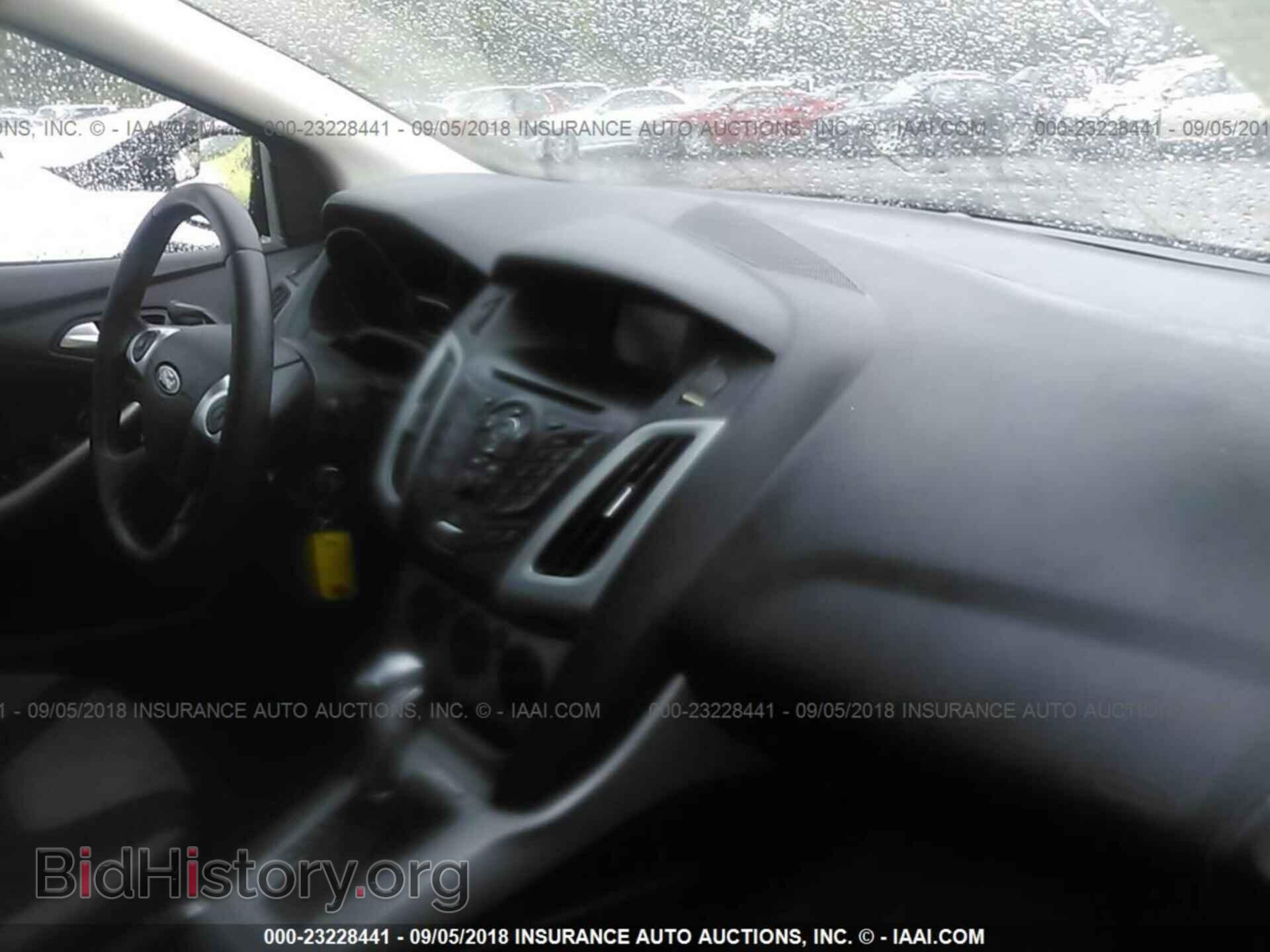 2012 Ford Focus - VIN: 1FAHP3K27CL161243 - Фото 5