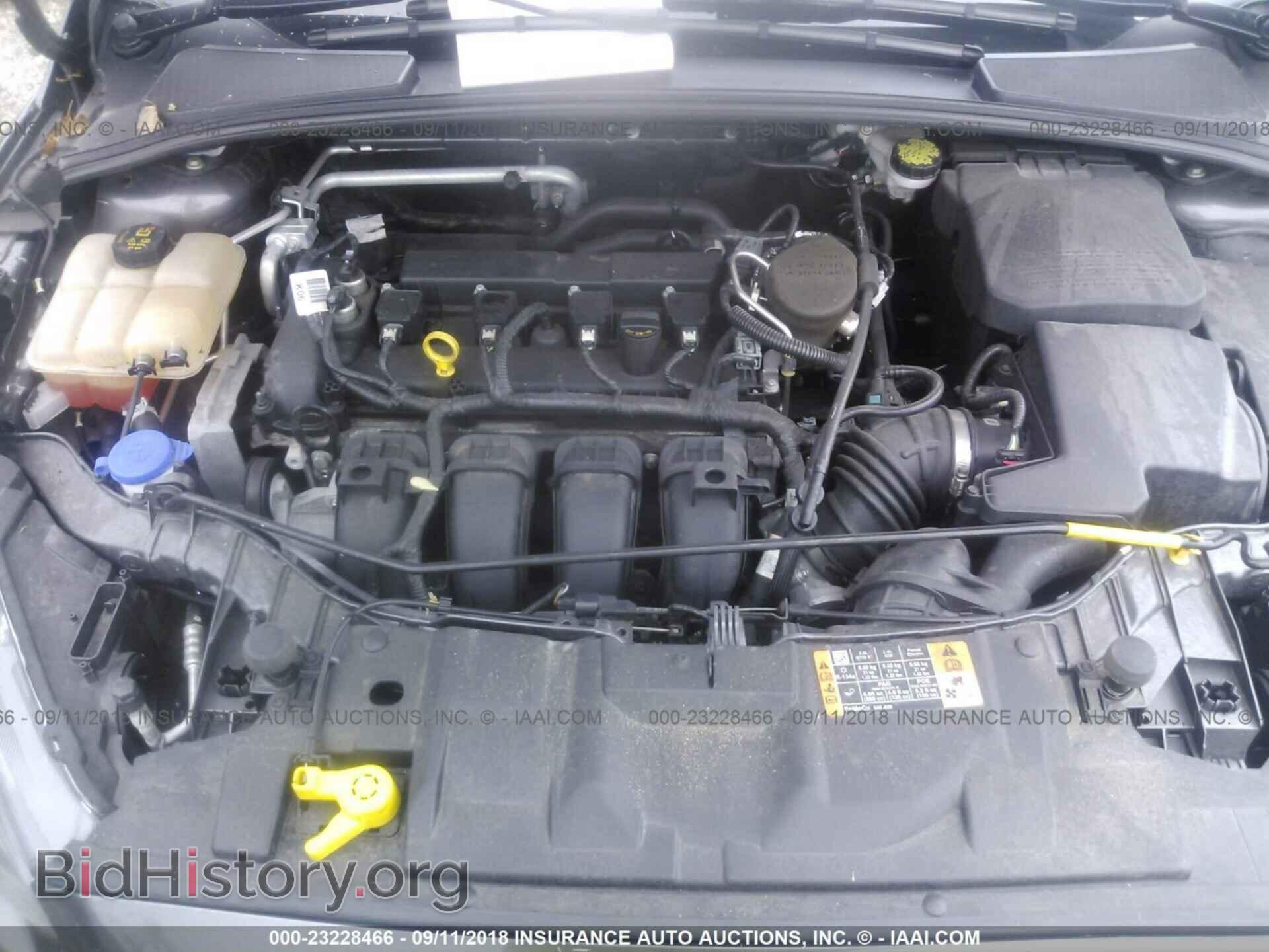 2016 Ford Focus - VIN: 1FADP3F21GL219071 - Photo 10