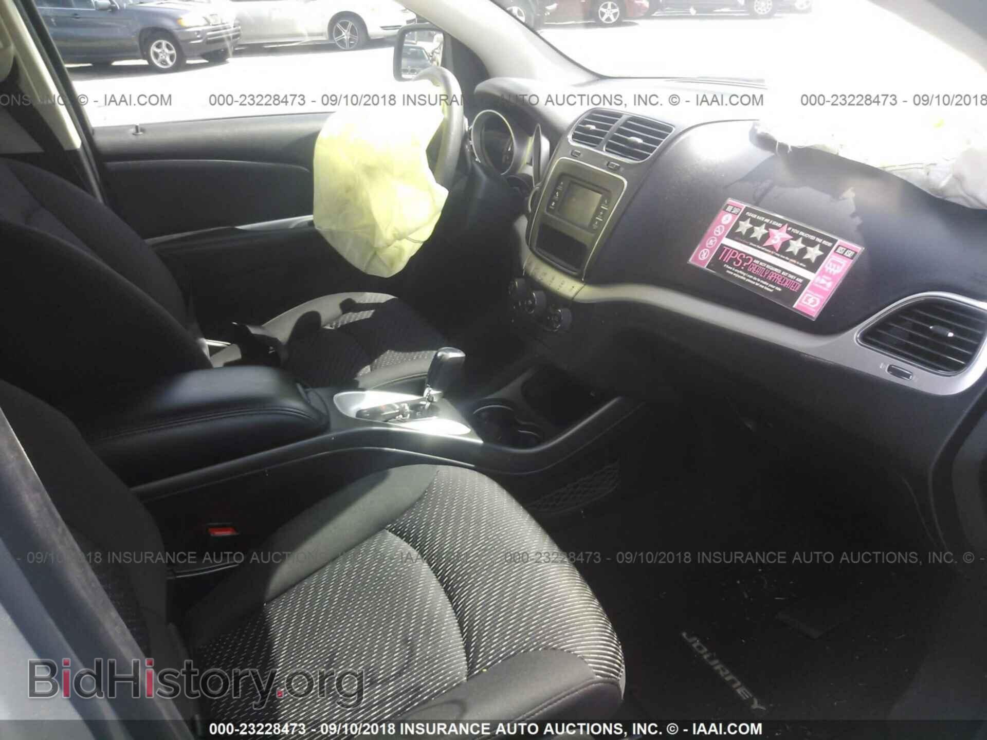 2016 Dodge Journey - VIN: 3C4PDCBGXGT218927 - Photo 5