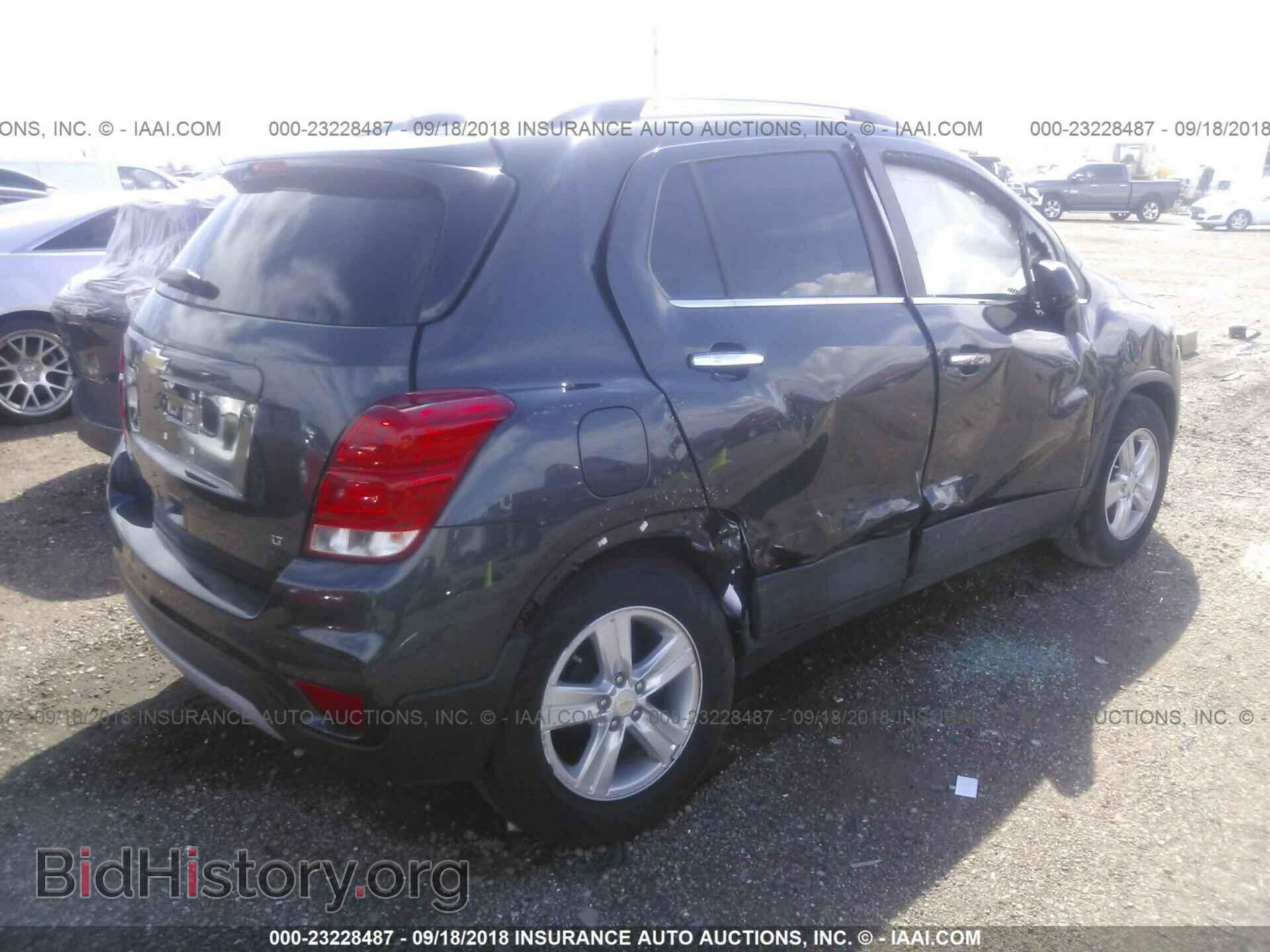 2018 Chevrolet Trax - VIN: 3GNCJLSB4JL248919 - Фото 4