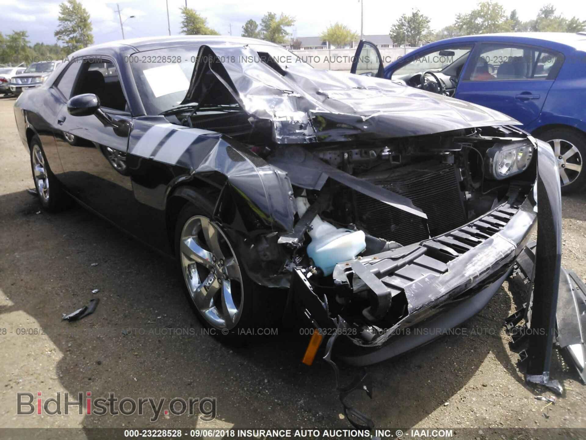 Photo 2C3CDYAG0DH616024 - Dodge Challenger 2013