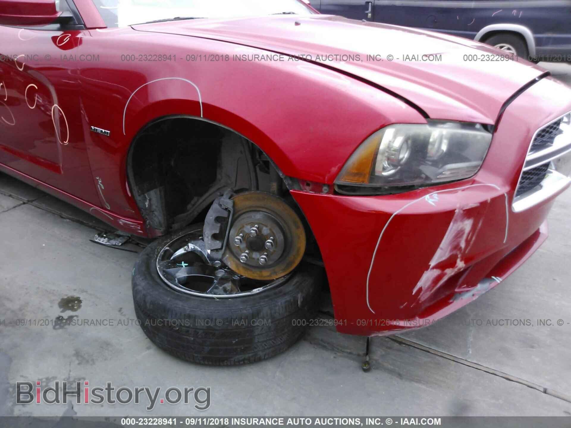 2011 Dodge Charger - VIN: 2B3CL5CT6BH557521 - Photo 6