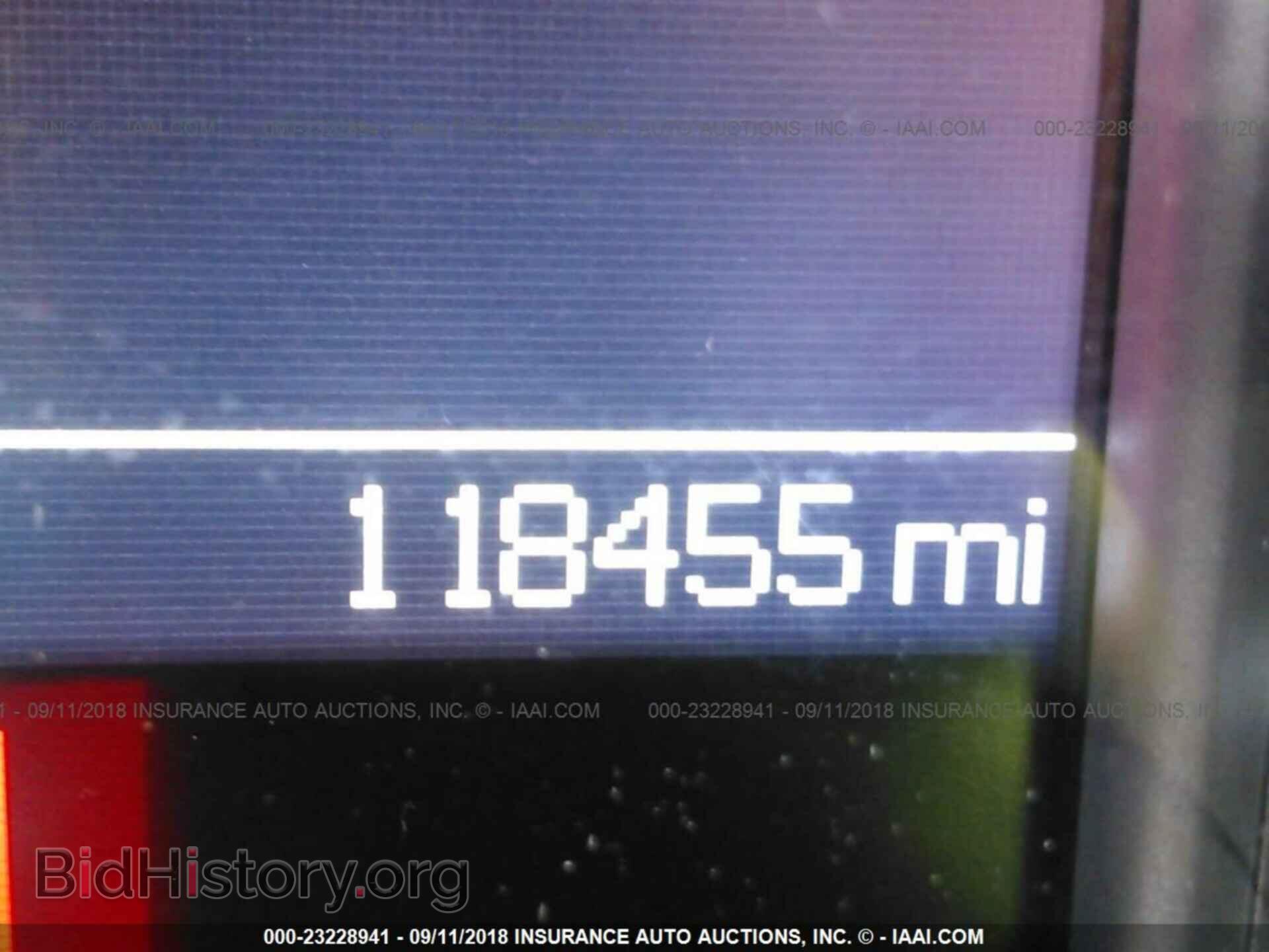 2011 Dodge Charger - VIN: 2B3CL5CT6BH557521 - Photo 7