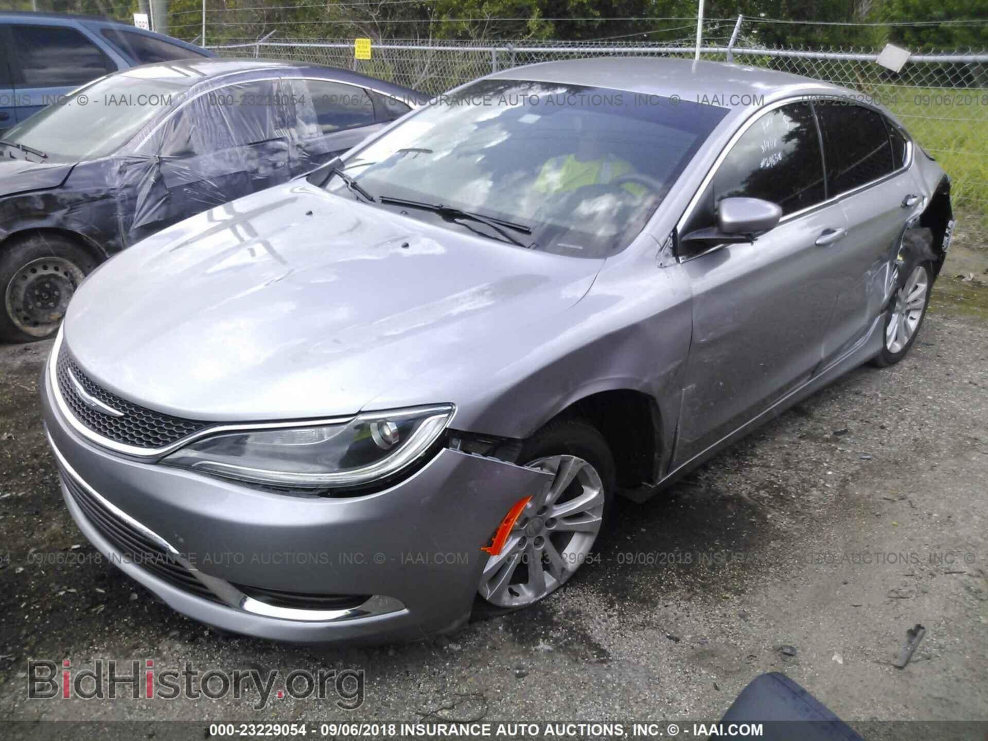 2015 Chrysler 200 - VIN: 1C3CCCAB8FN580085 - Фото 2