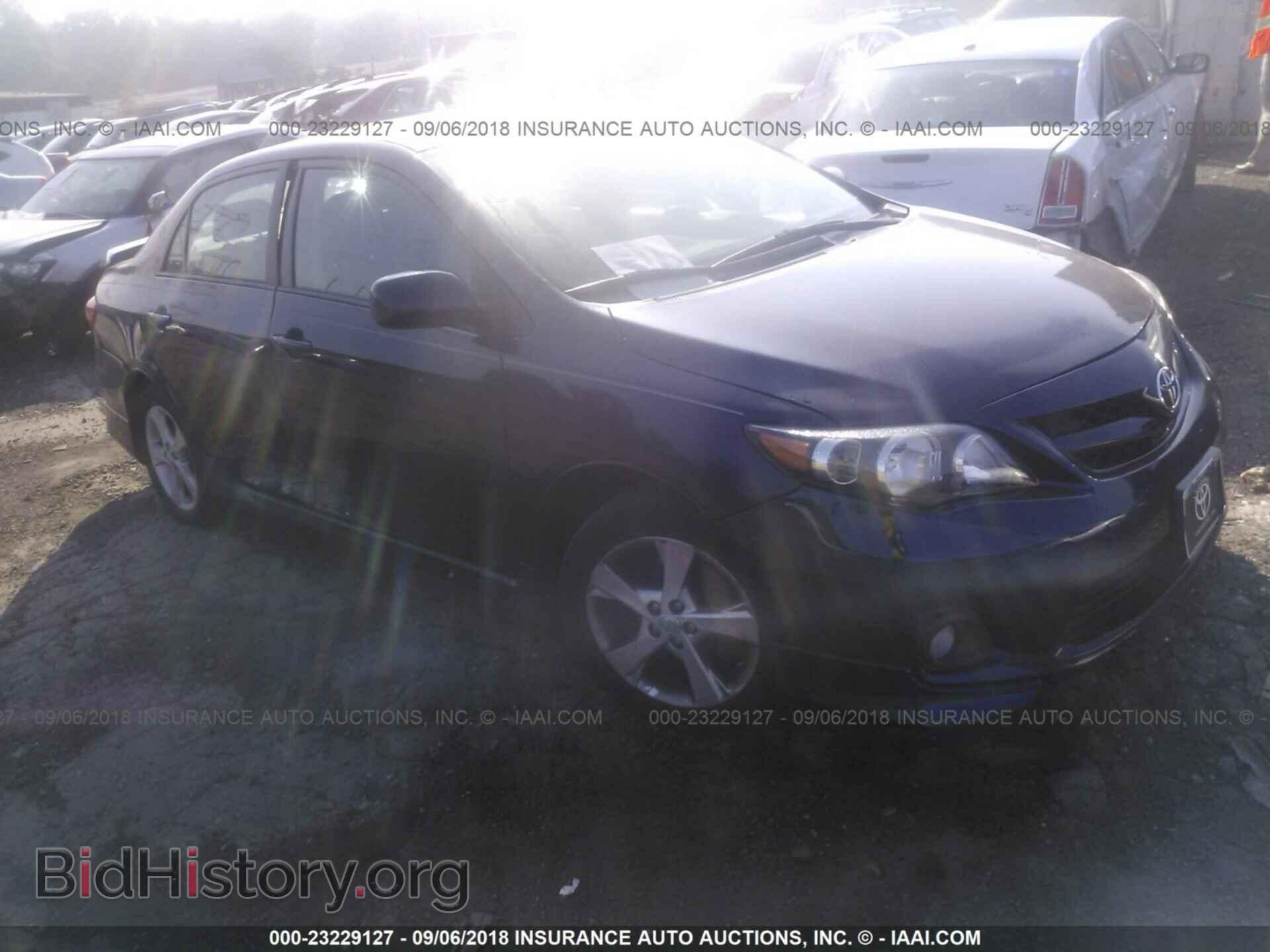 Photo 2T1BU4EE5CC903957 - Toyota Corolla 2012
