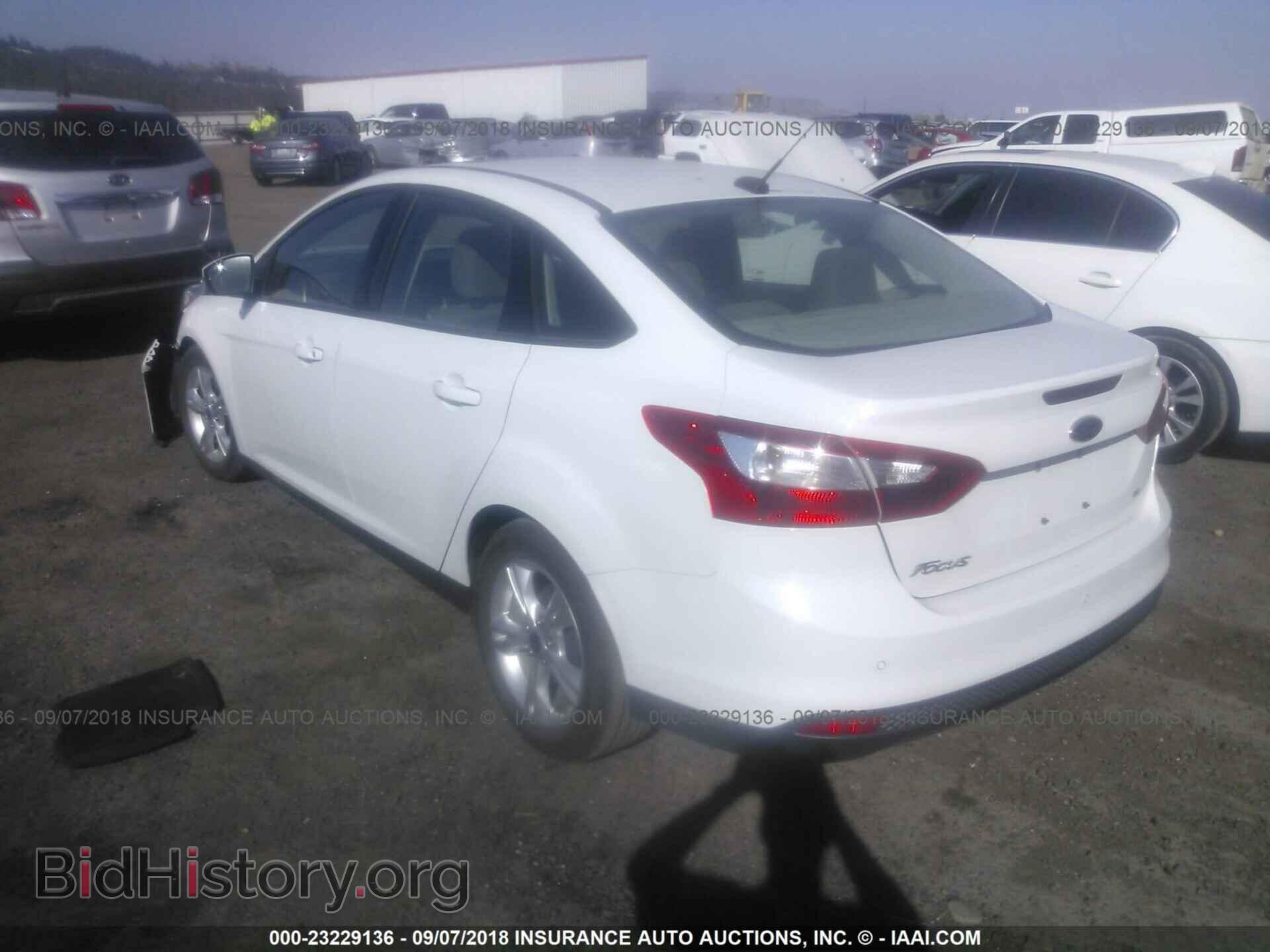 2014 Ford Focus - VIN: 1FADP3F22EL248401 - Фото 3