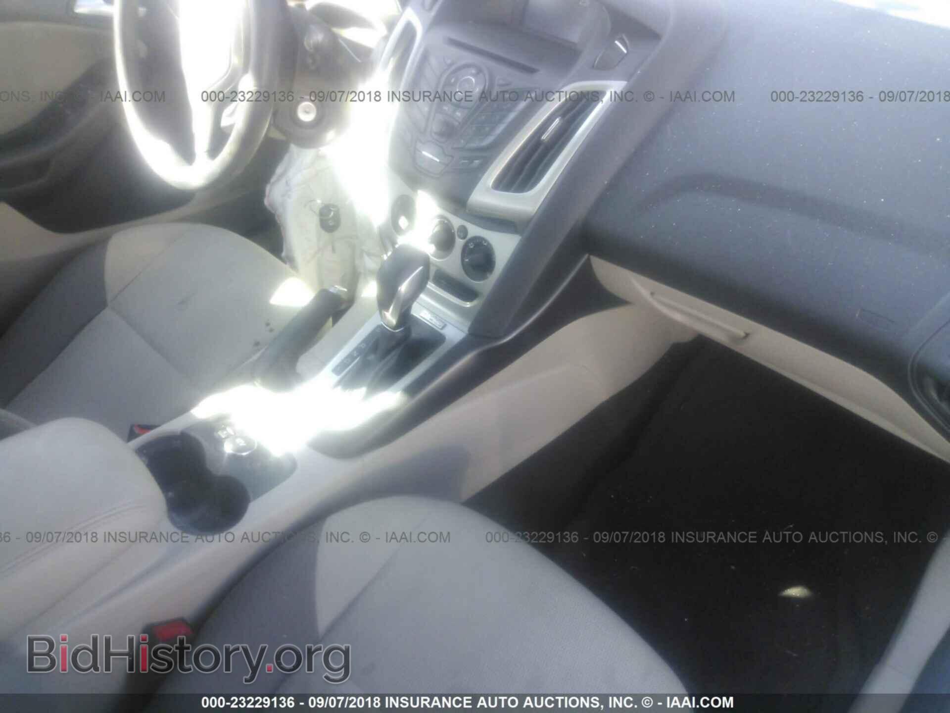 2014 Ford Focus - VIN: 1FADP3F22EL248401 - Фото 5