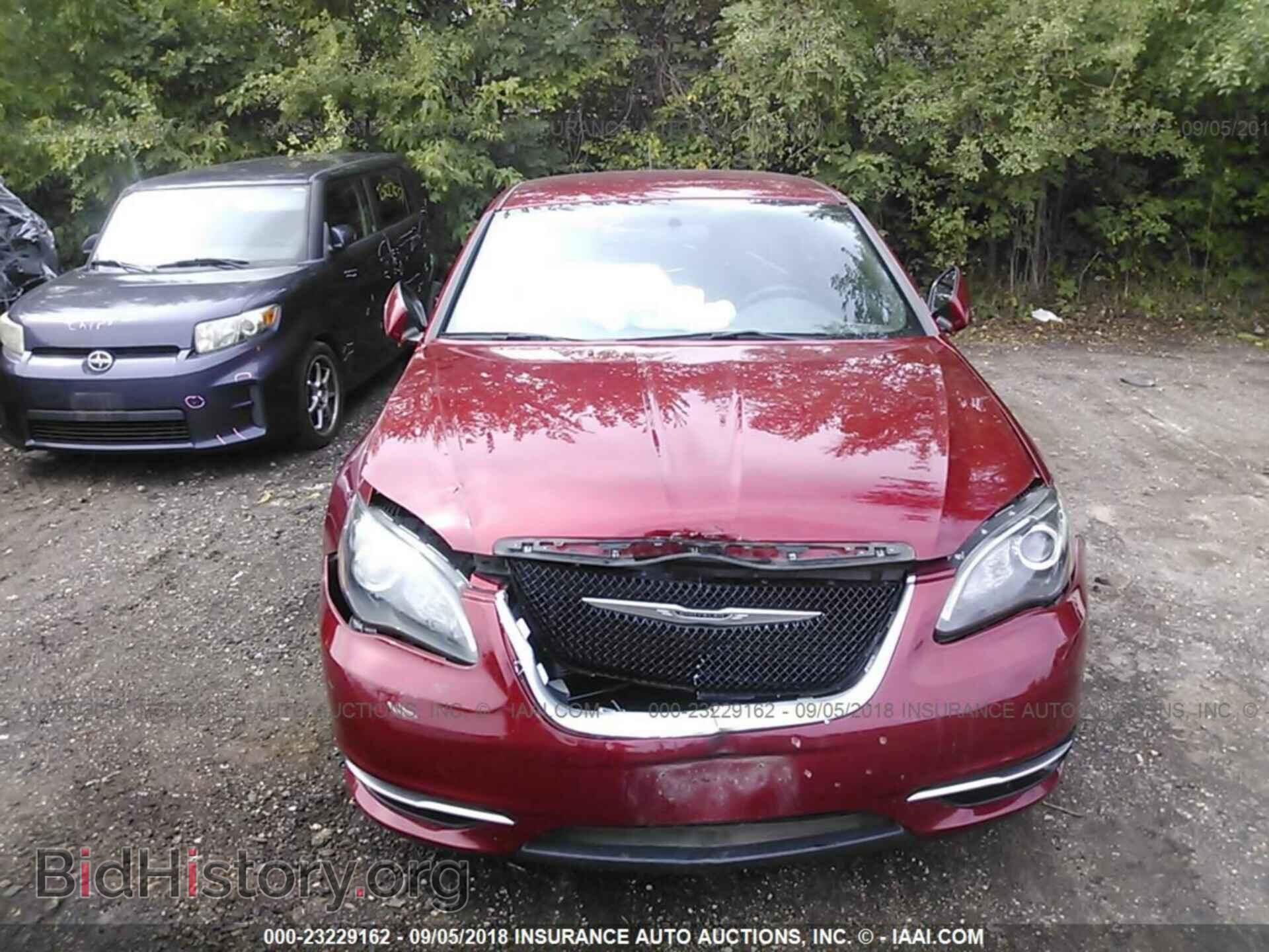 2014 Chrysler 200 - VIN: 1C3CCBBGXEN192858 - Фото 6