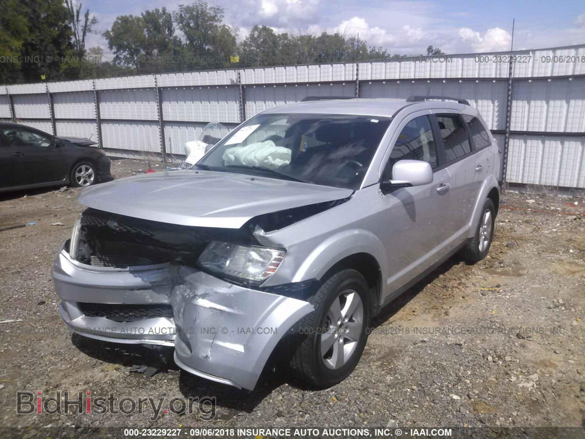 2011 Dodge Journey - VIN: 3D4PG1FG8BT519679 - Photo 2