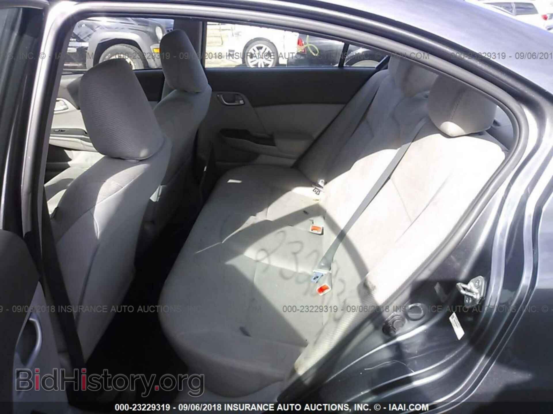 2012 Honda Civic - VIN: 19XFB2F59CE033769 - Photo 8