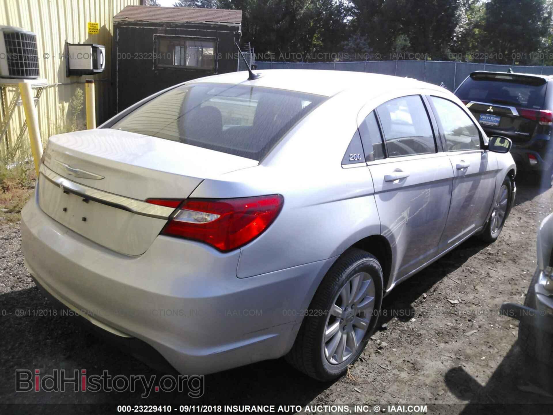 2012 CHRYSLER 200 - VIN: 1C3CCBBBXCN278348 - Photo 4