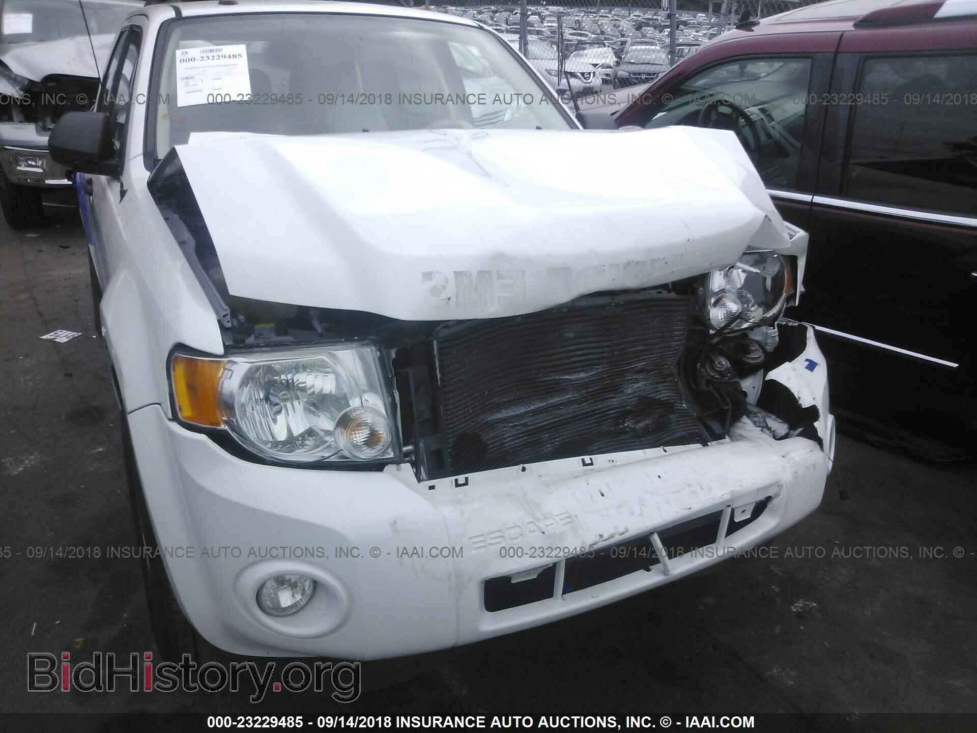 2011 Ford Escape - VIN: 1FMCU9D74BKC05479 - Photo 6