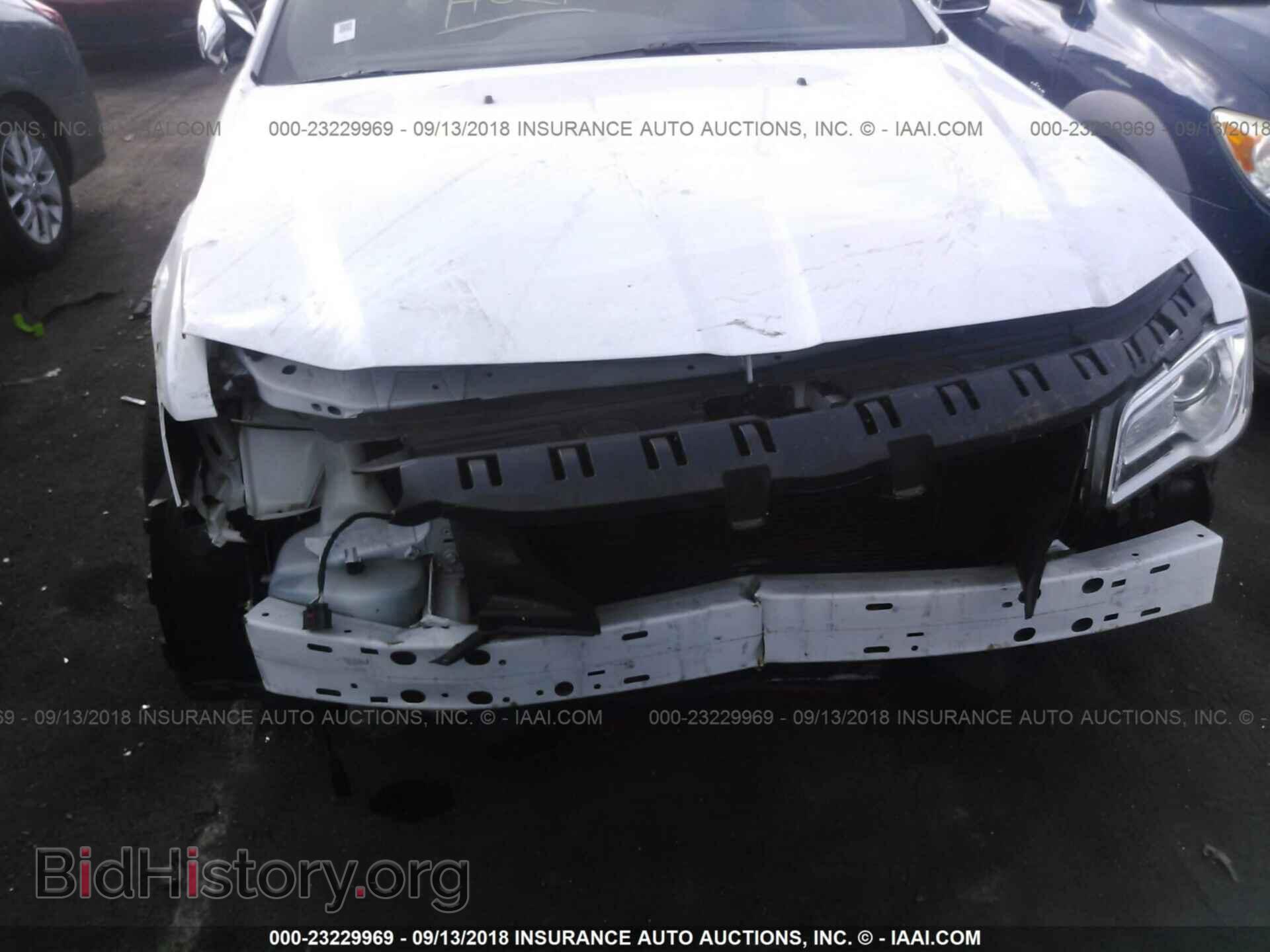 2012 Chrysler 300c - VIN: 2C3CCAET0CH160882 - Фото 6