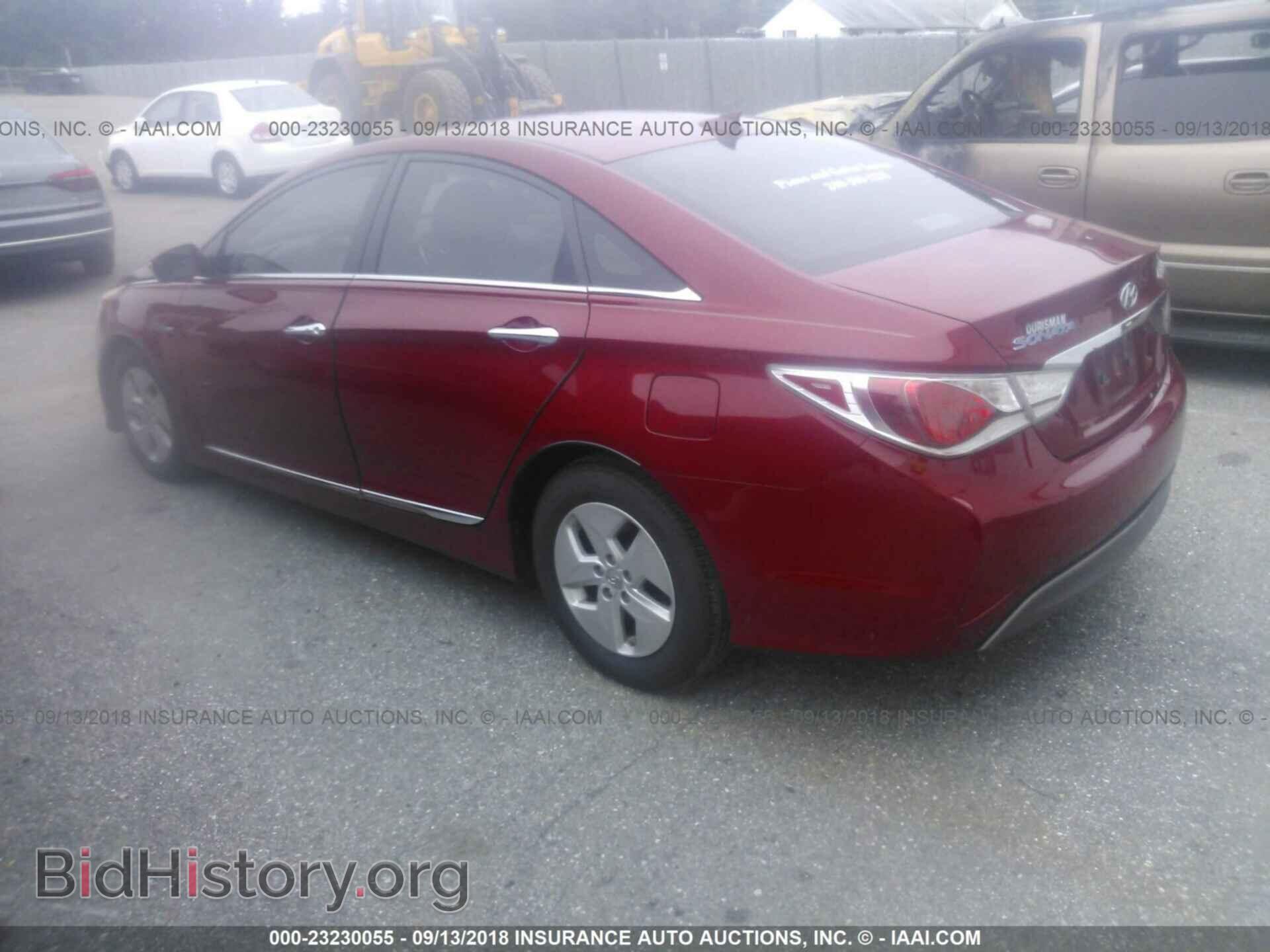 2012 Hyundai Sonata - VIN: KMHEC4A43CA031971 - Фото 3