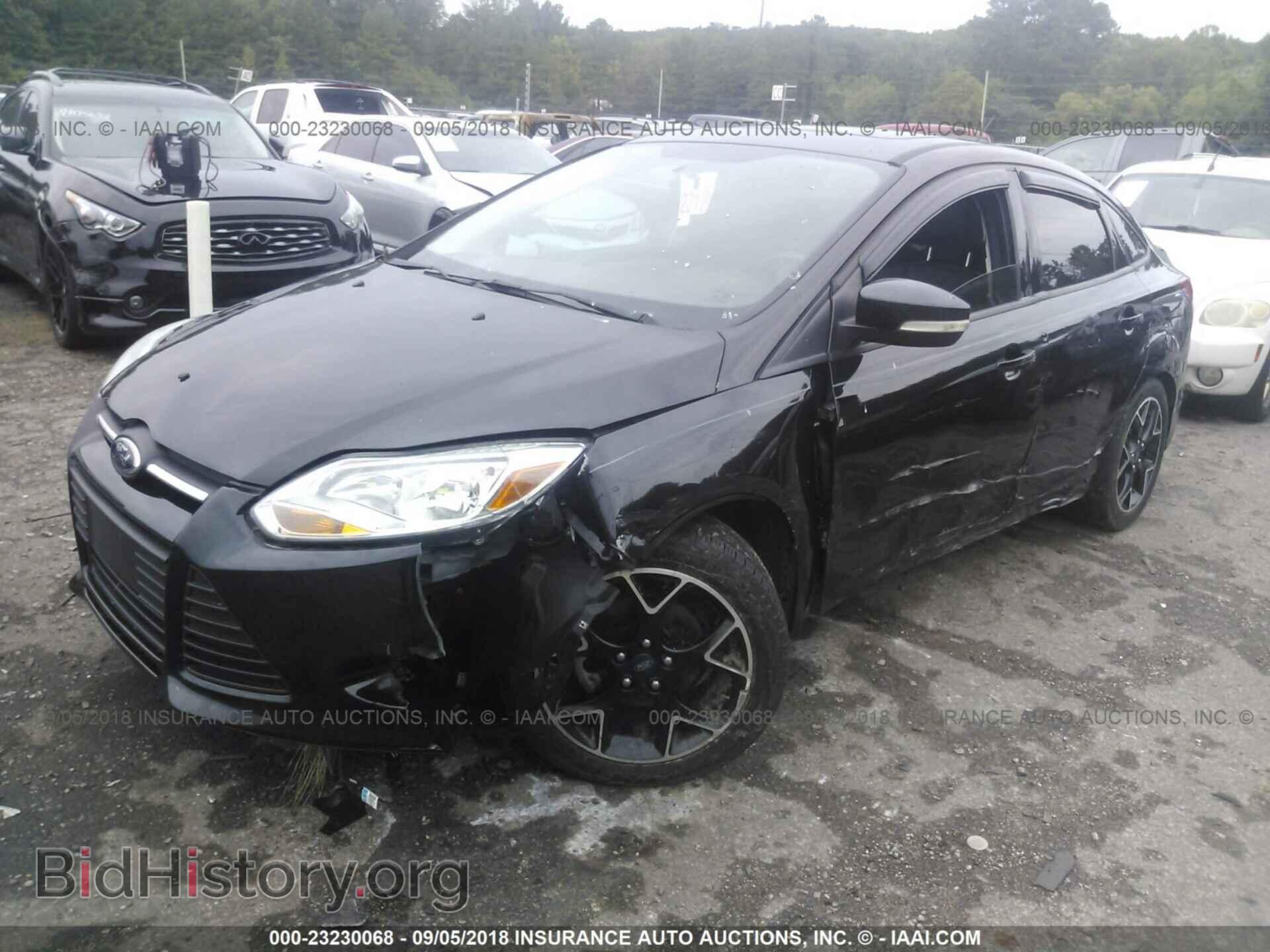 2014 Ford Focus - VIN: 1FADP3F22EL227712 - Фото 2