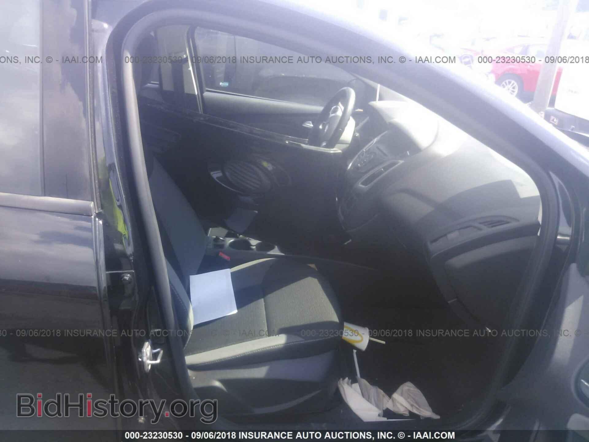 2014 Ford Focus - VIN: 1FADP3K28EL366362 - Photo 5