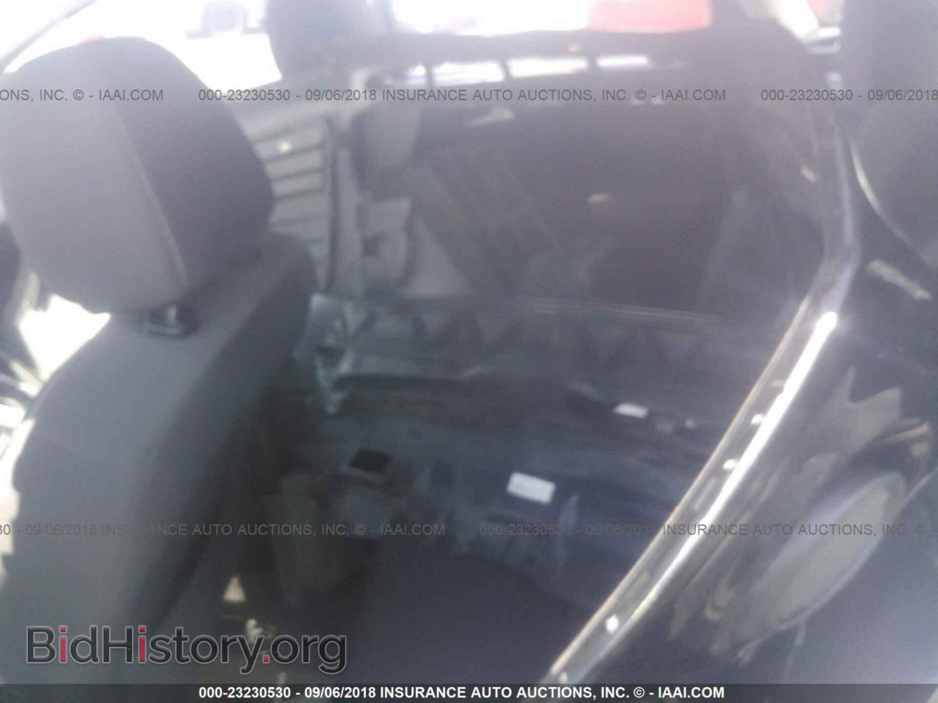 2014 Ford Focus - VIN: 1FADP3K28EL366362 - Photo 8