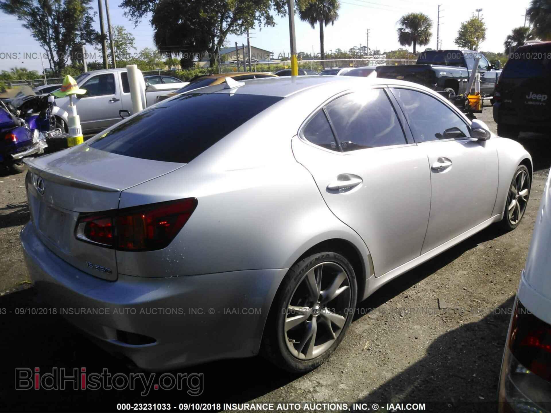 2011 Lexus Is - VIN: JTHBF5C25A2098478 - Photo 4