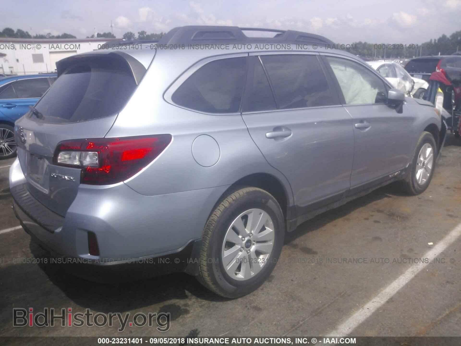 2015 Subaru Outback - VIN: 4S4BSBCC4F3294638 - Photo 4