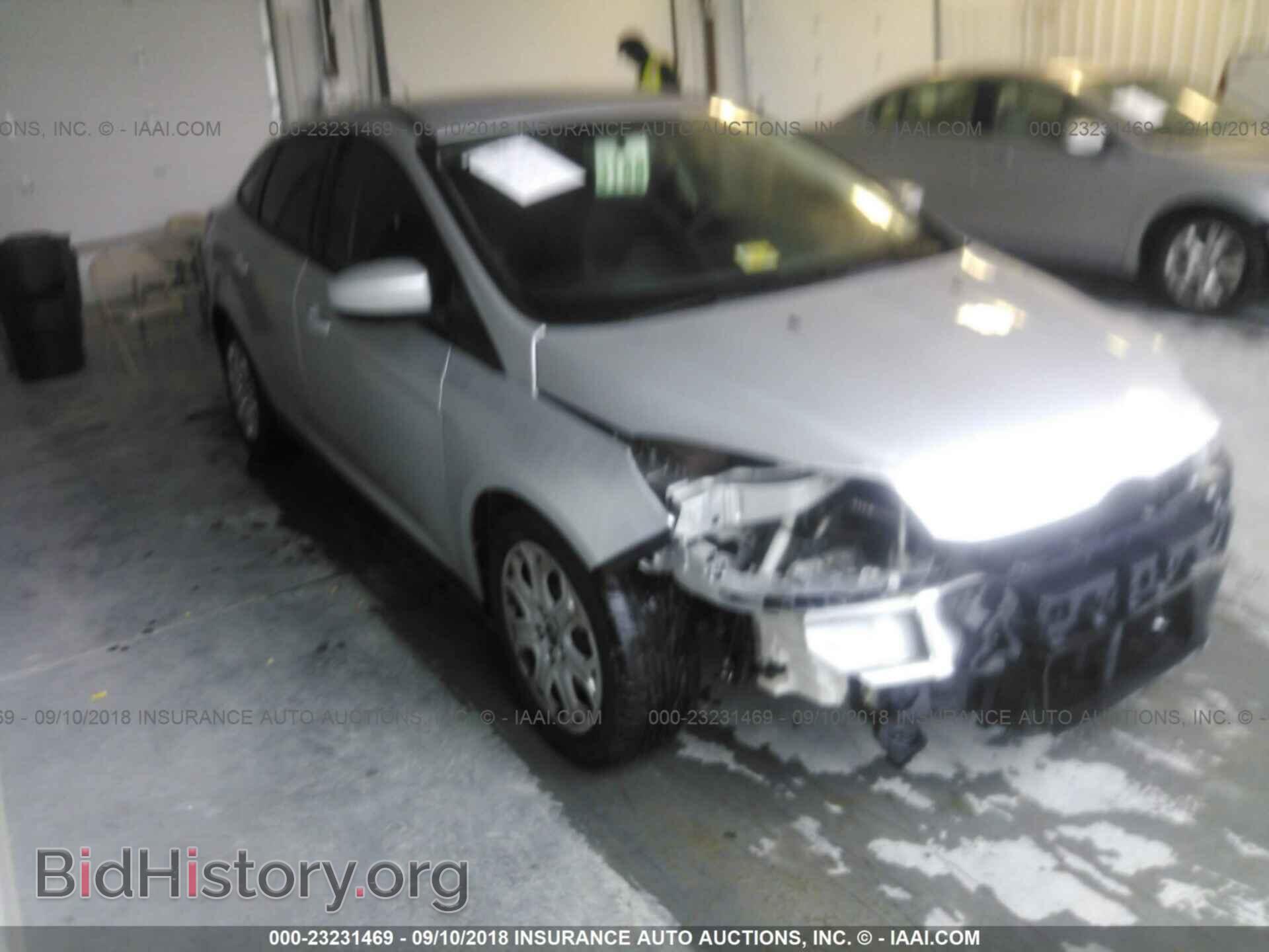 Photo 1FAHP3F28CL177610 - FORD FOCUS 2012
