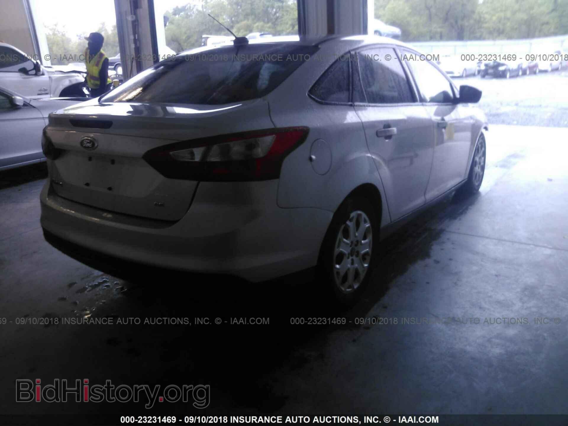 2012 FORD FOCUS - VIN: 1FAHP3F28CL177610 - Photo 4