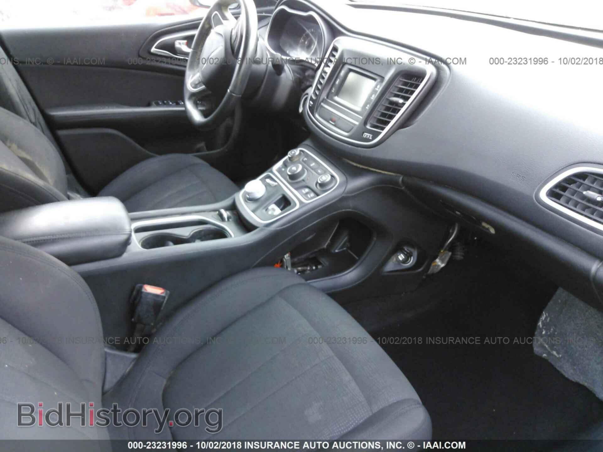 2015 Chrysler 200 - VIN: 1C3CCCAB9FN723917 - Photo 6