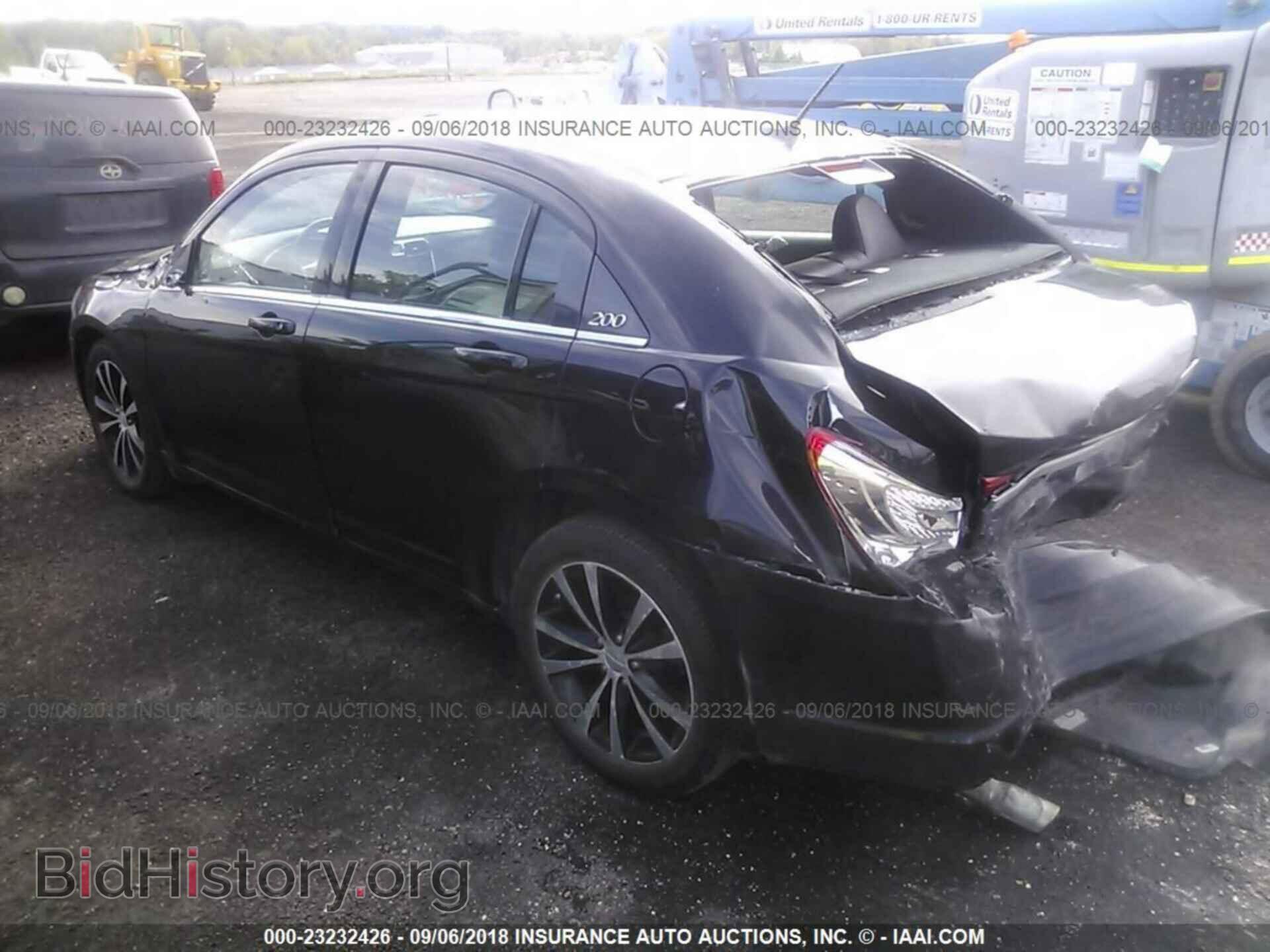 2013 Chrysler 200 - VIN: 1C3CCBCG8DN603784 - Photo 3