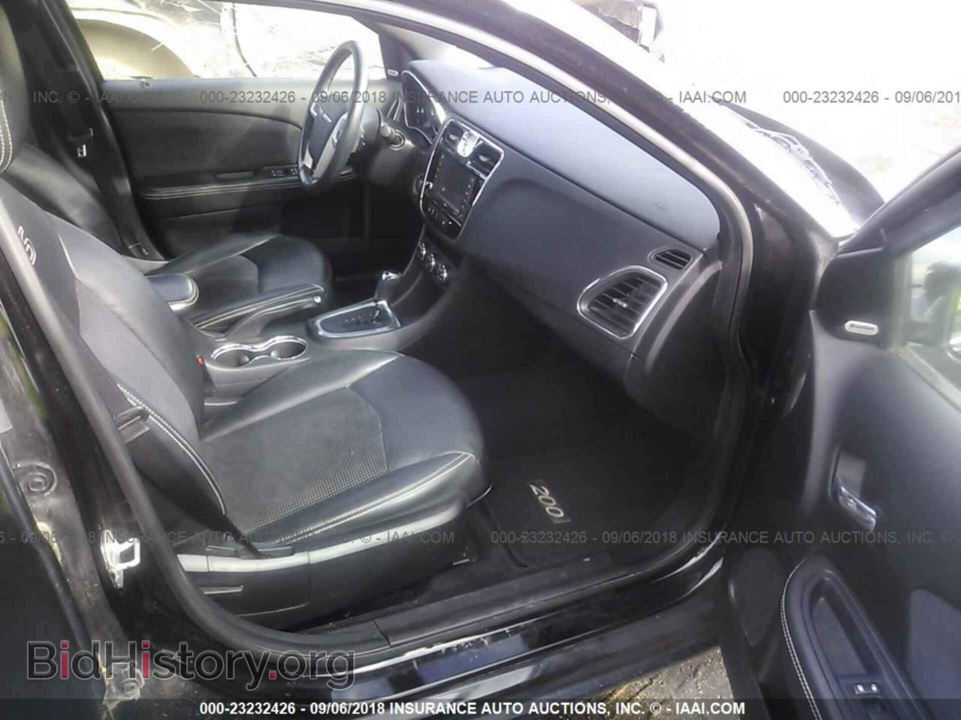 2013 Chrysler 200 - VIN: 1C3CCBCG8DN603784 - Photo 5