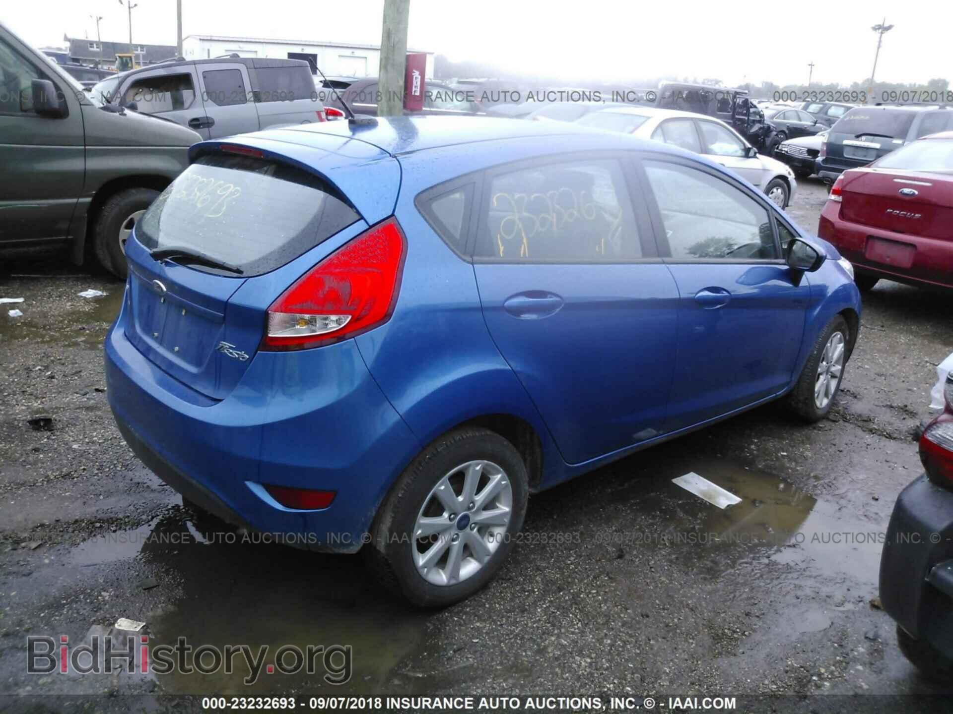 2011 Ford Fiesta - VIN: 3FADP4EJ1BM216340 - Фото 4