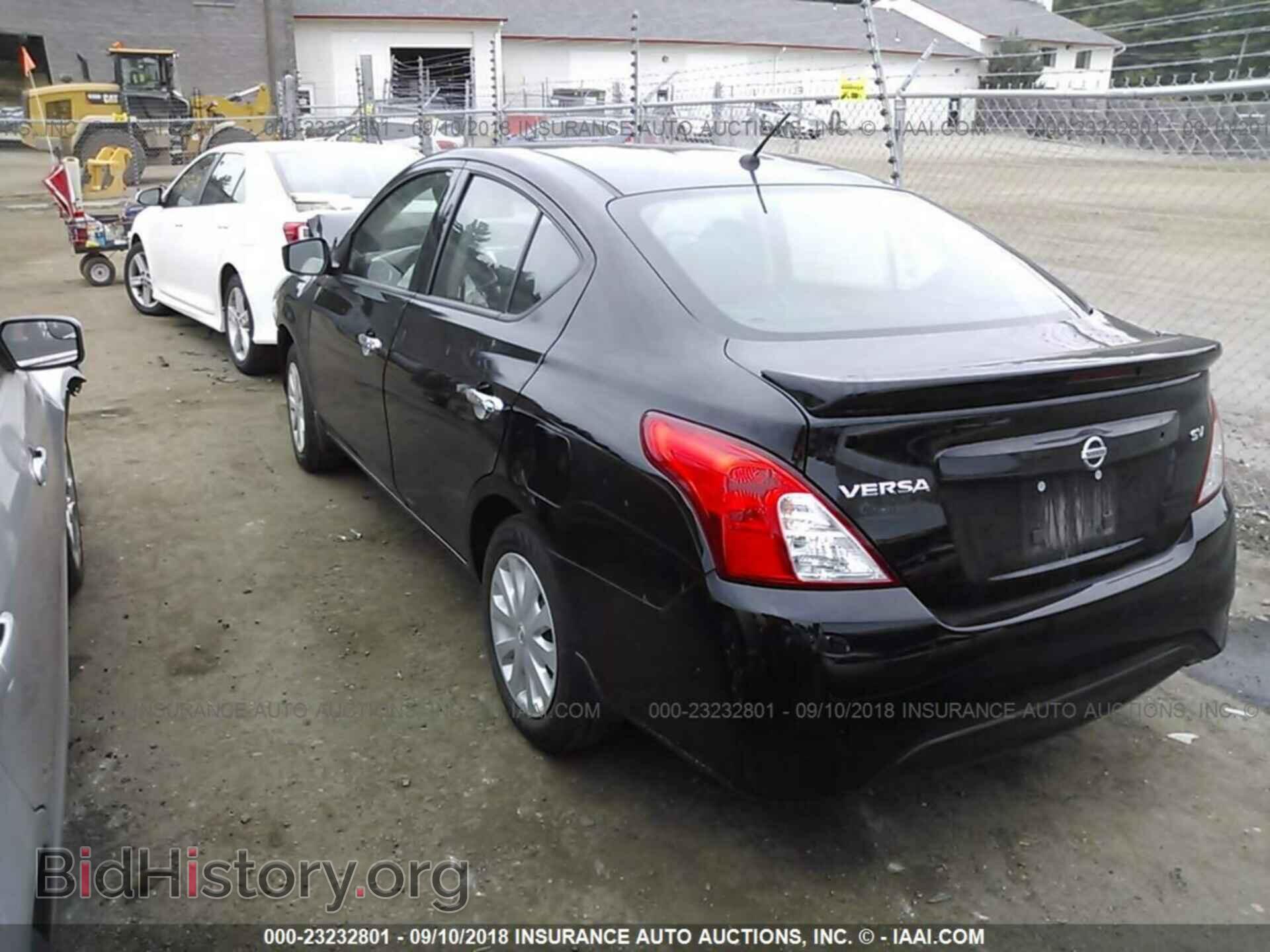 2017 Nissan Versa - VIN: 3N1CN7AP3HL853254 - Фото 3