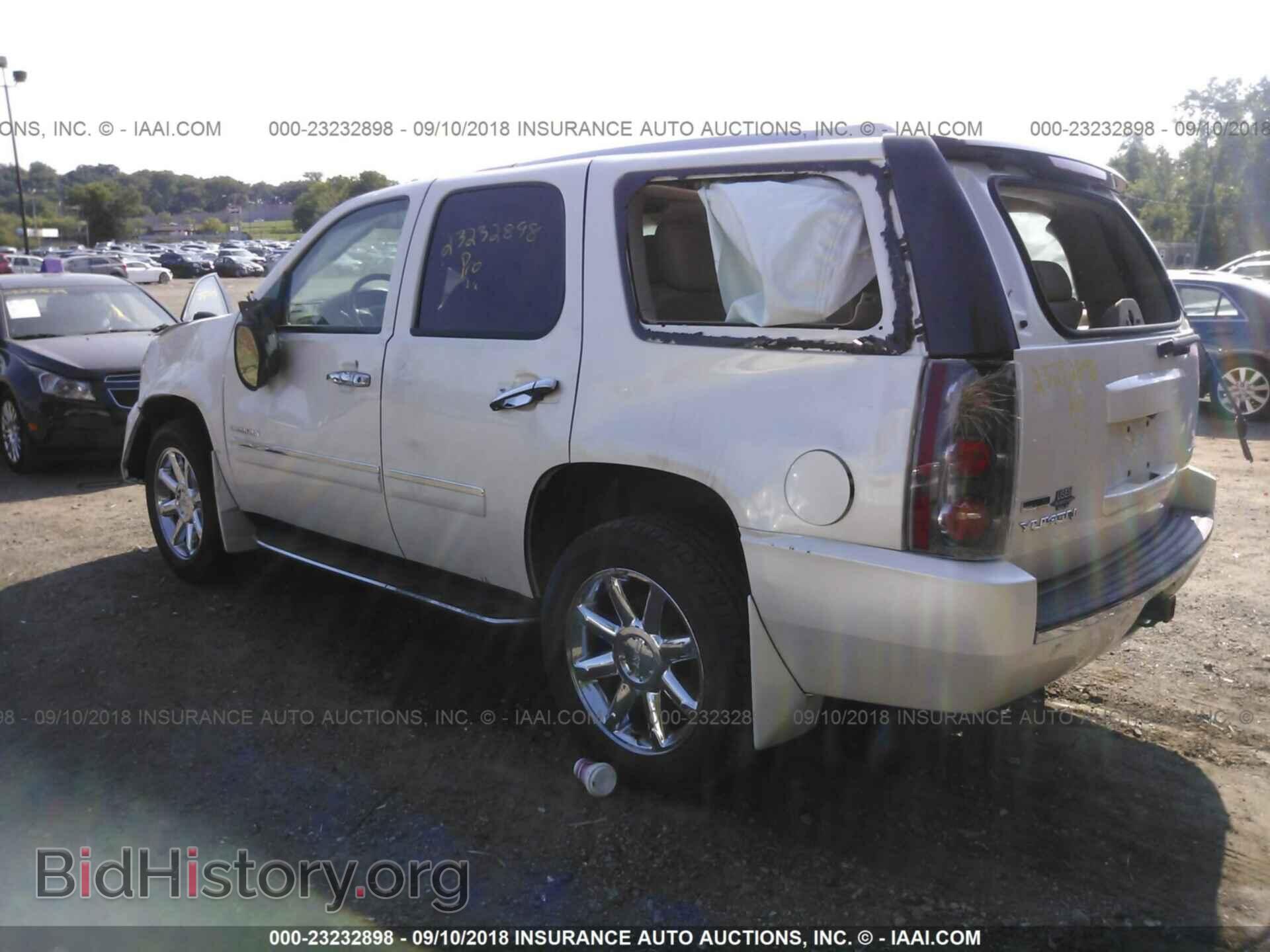 2011 GMC YUKON - VIN: 1GKS2EEF6BR318379 - Фото 3