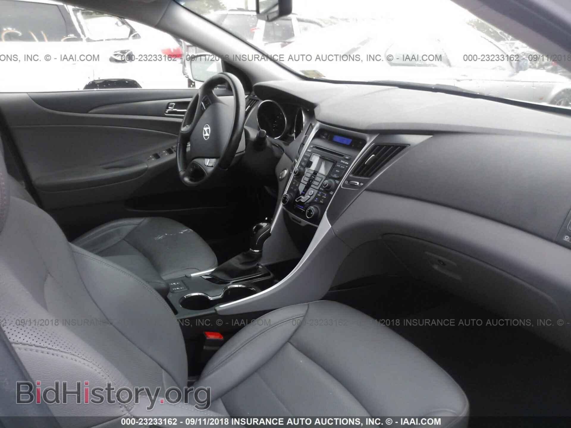 2012 Hyundai Sonata - VIN: KMHEC4A49CA044305 - Фото 5
