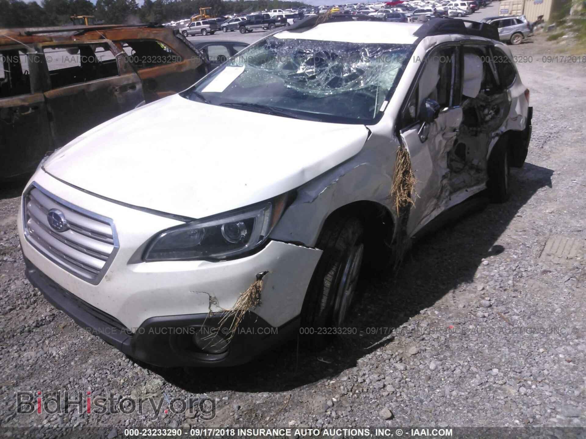 2017 Subaru Outback - VIN: 4S4BSAFC4H3399852 - Фото 2