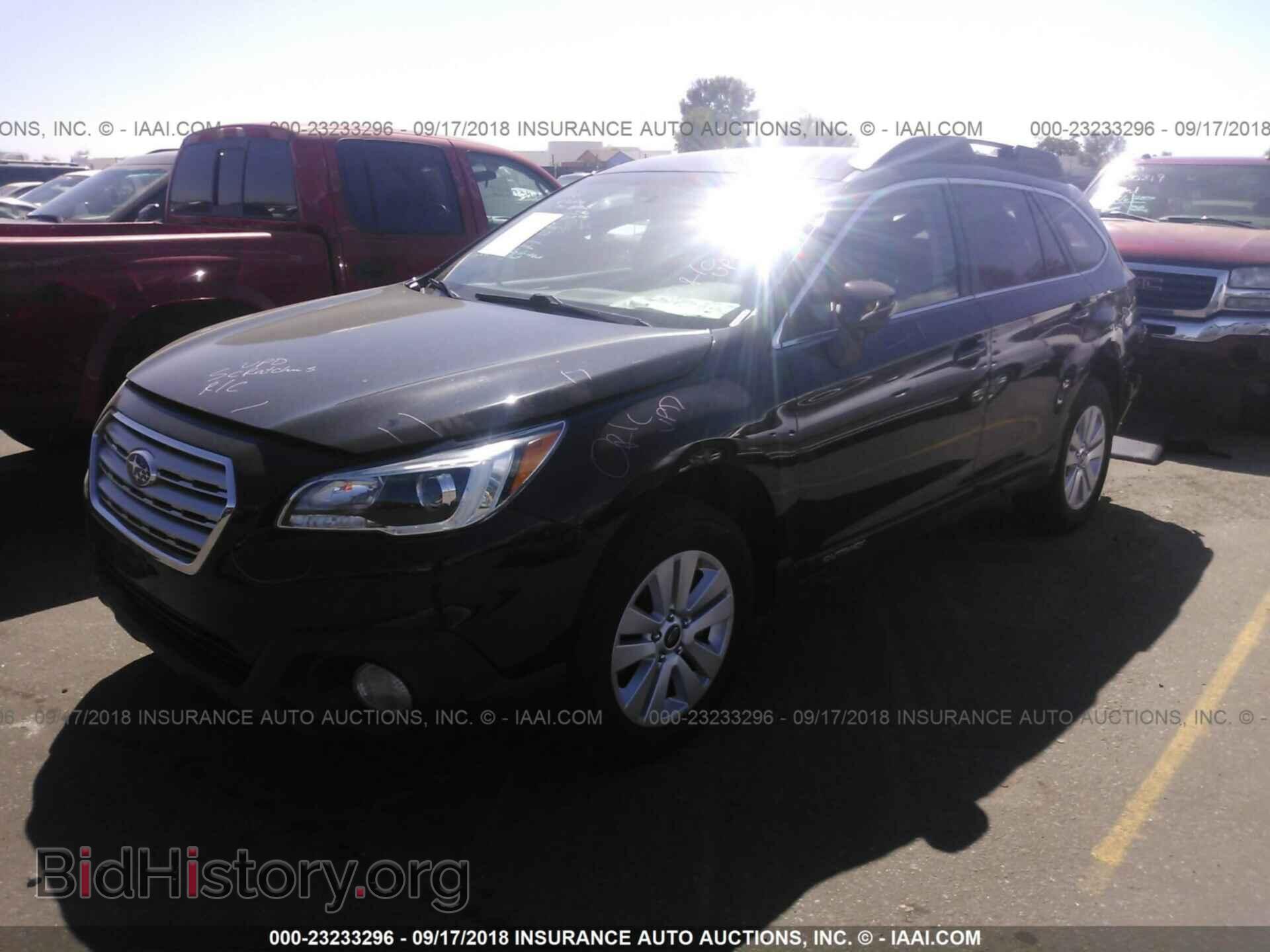 2015 Subaru Outback - VIN: 4S4BSBFC8F3258334 - Photo 2