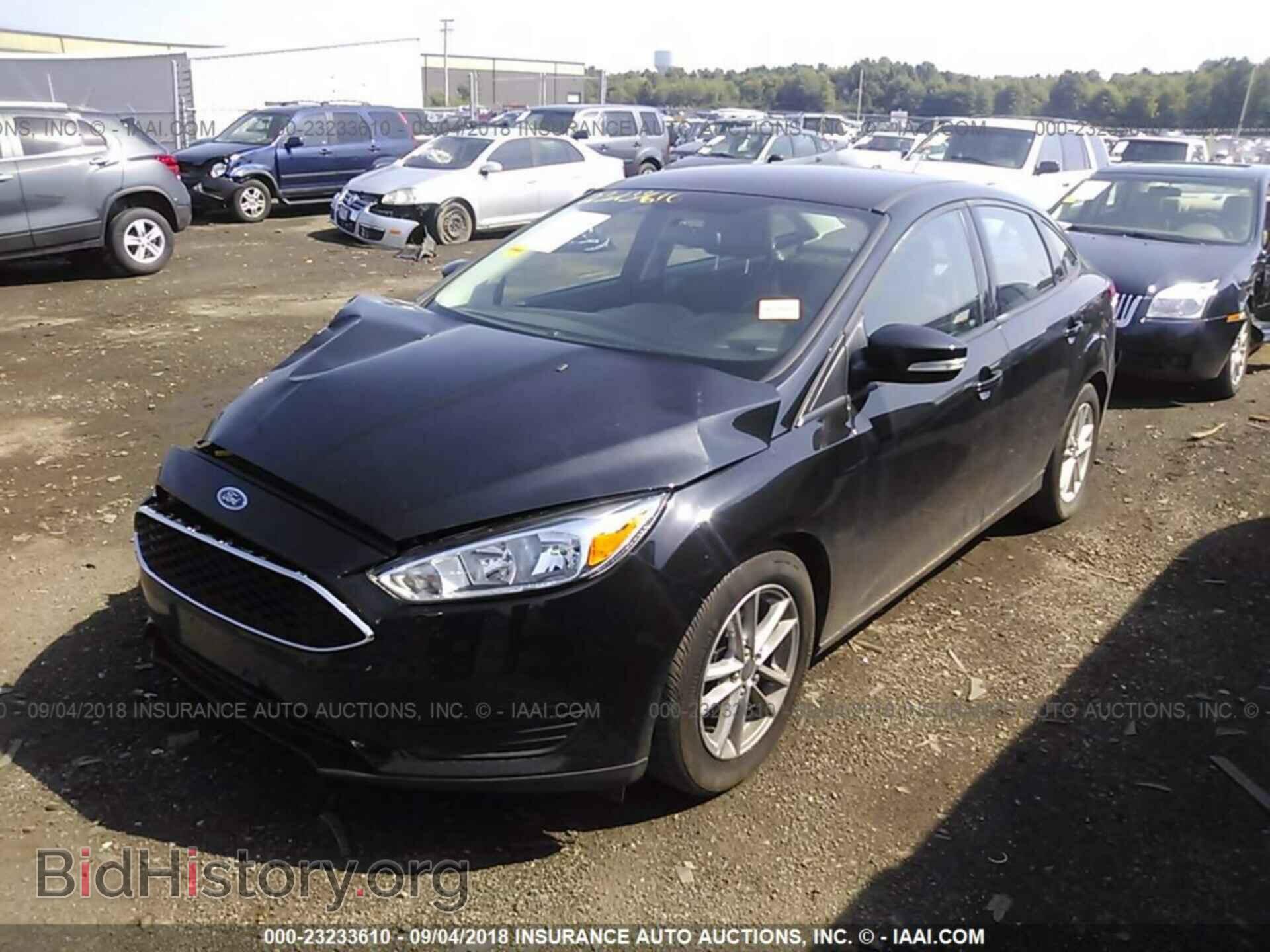 2015 Ford Focus - VIN: 1FADP3F29FL373560 - Photo 2