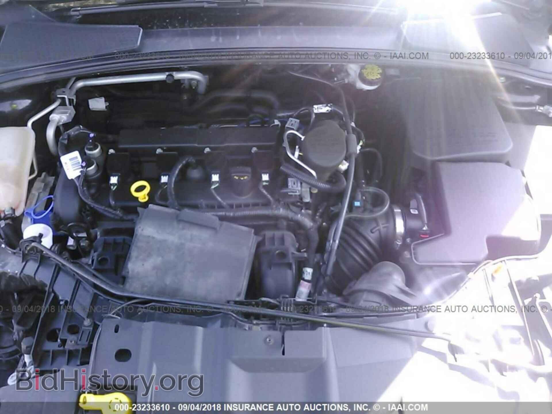 2015 Ford Focus - VIN: 1FADP3F29FL373560 - Photo 10