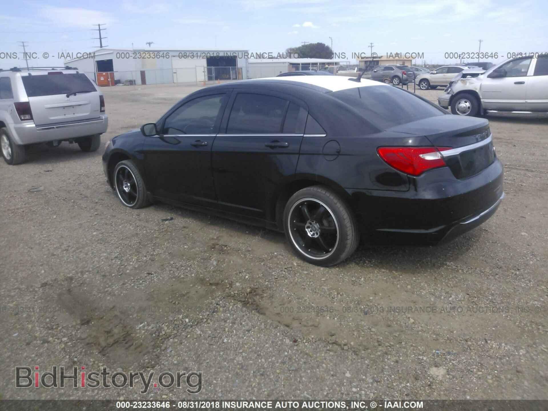 2012 Chrysler 200 - VIN: 1C3CCBAB5CN262012 - Фото 3